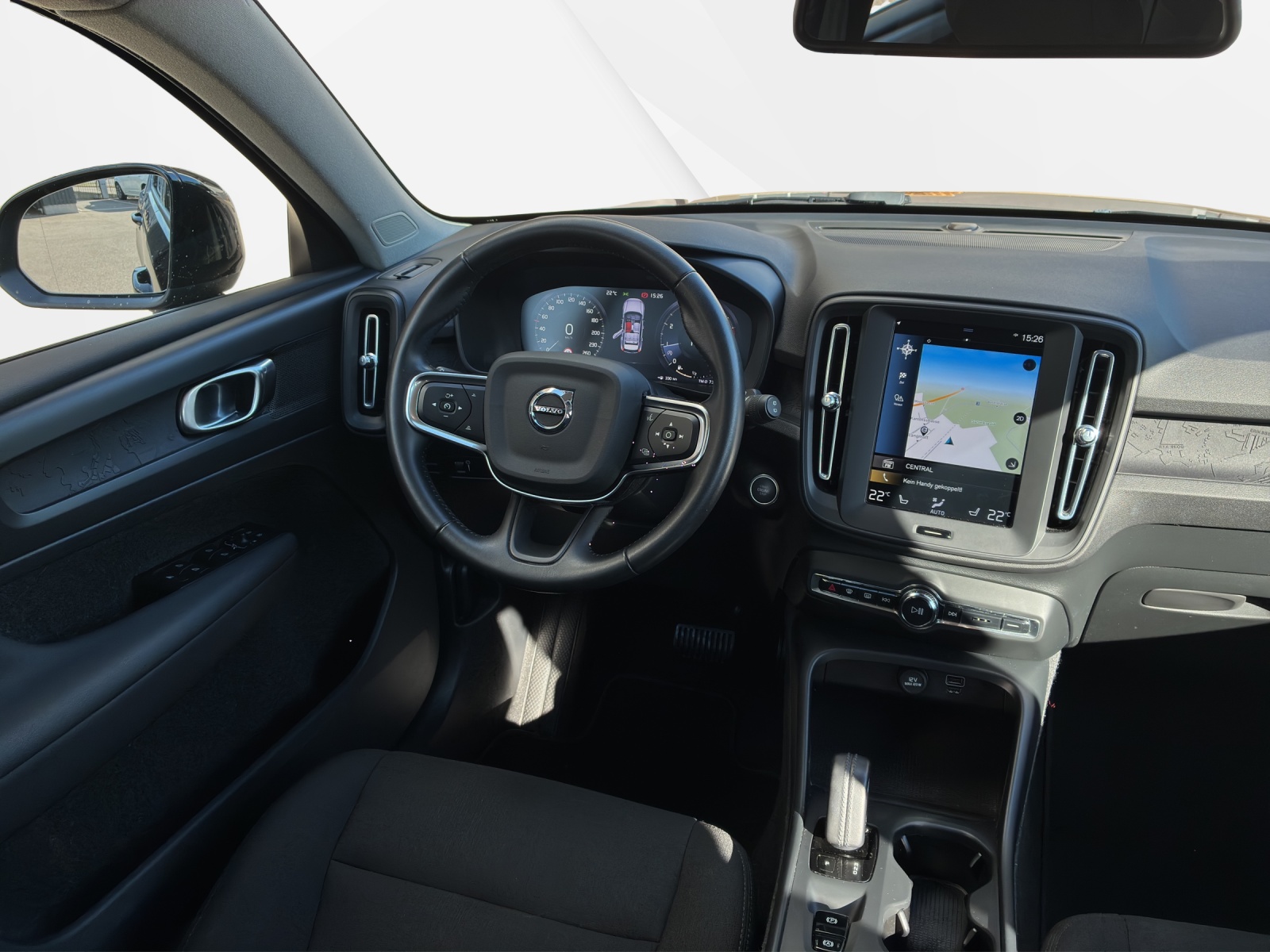 VOLVO XC40 1.5 T3 Momentum Light-image-10