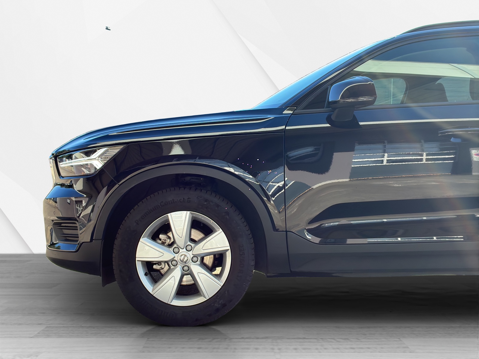 VOLVO XC40 1.5 T3 Momentum Light-image-8