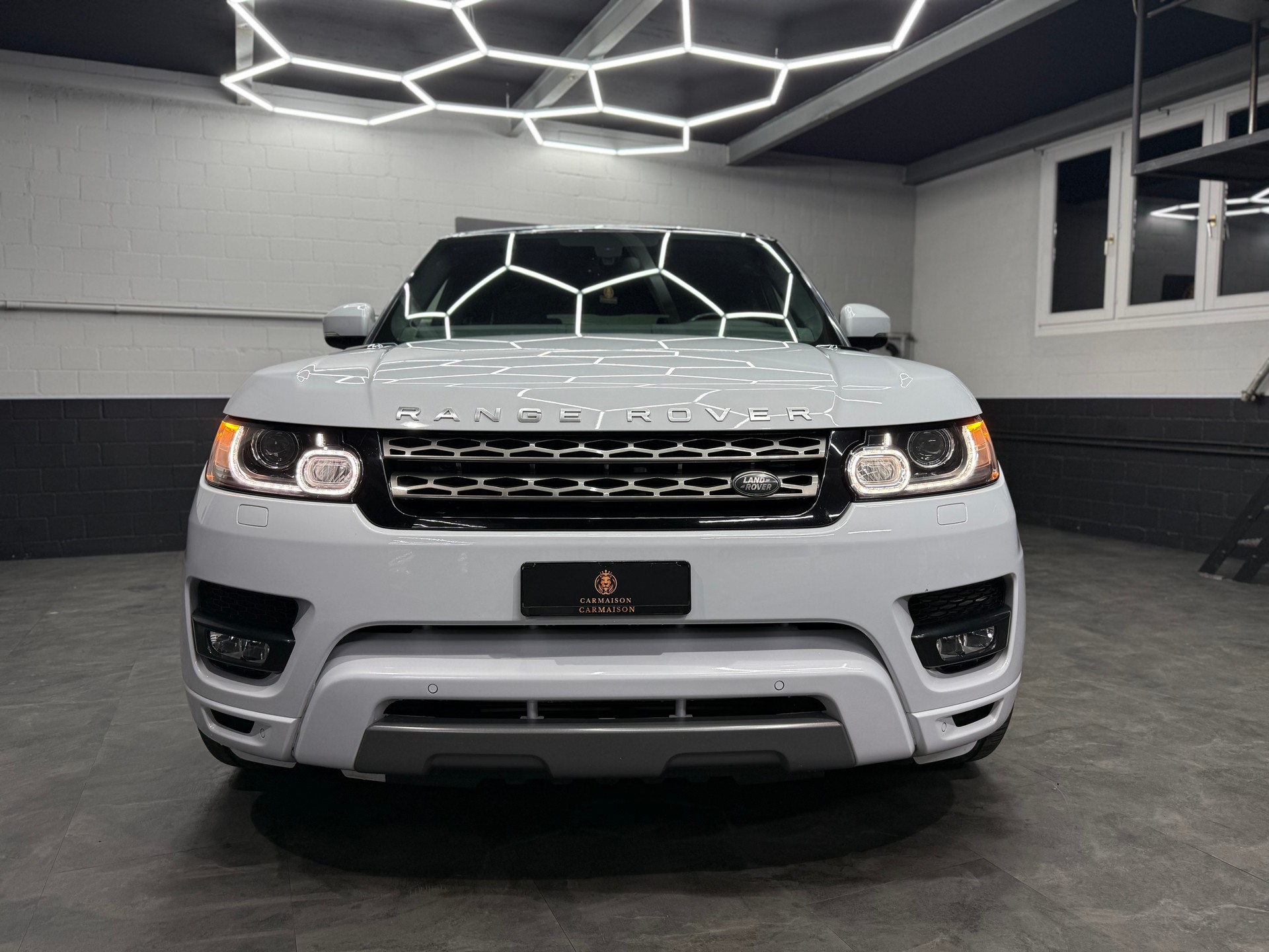 LAND ROVER Range Rover Sport 3.0 SDV6 | AHK 3‘500KG | 22‘‘ Vossen | Luftfahrwerk-image-1