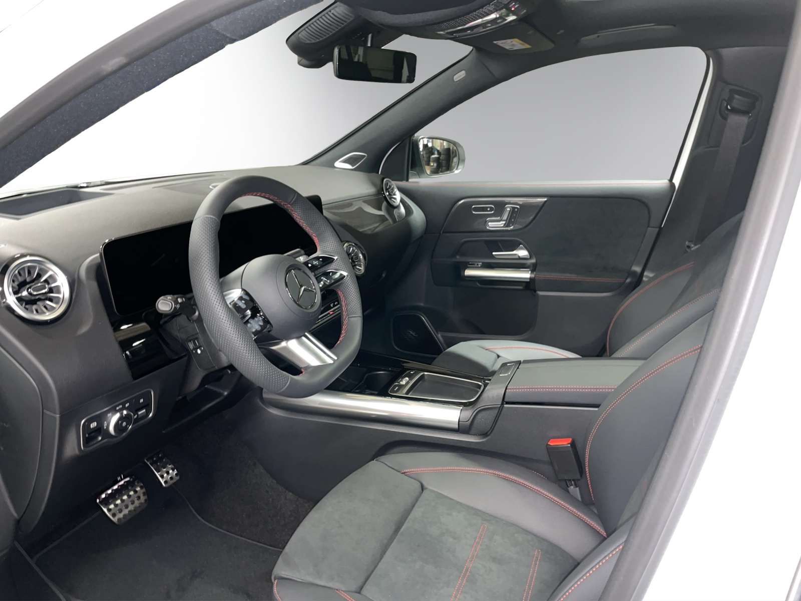 Image MERCEDES-BENZ GLA-220 GLA 220d 4Matic 8G-DCTSwiss Star