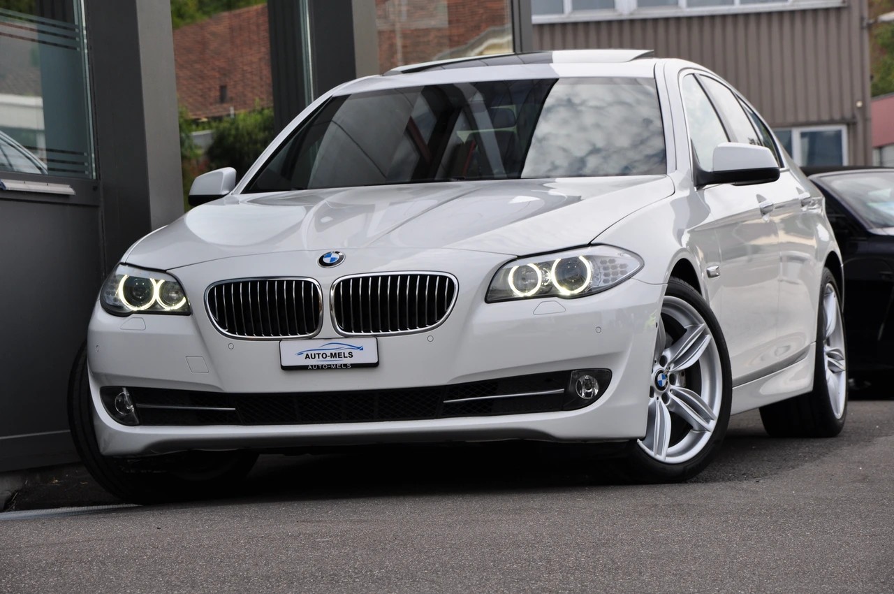 BMW 530i Steptronic-image-0