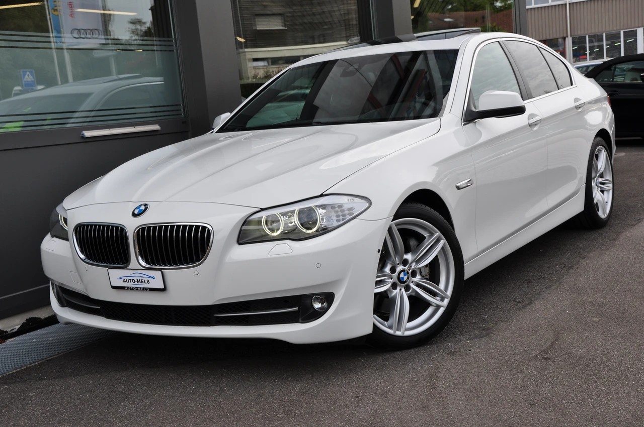 BMW 530i Steptronic-image-4