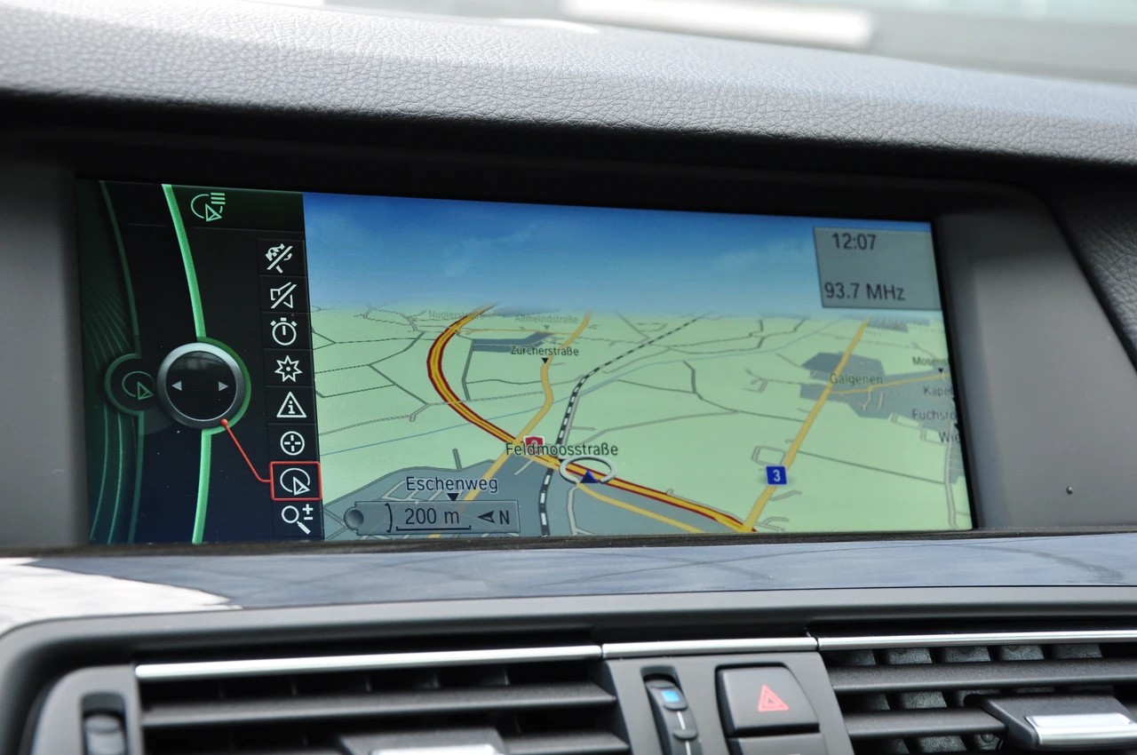 BMW 530i Steptronic-image-22