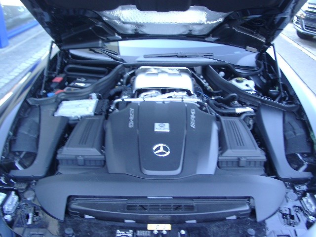 MERCEDES-BENZ AMG GT S Speedshift DCT-image-11