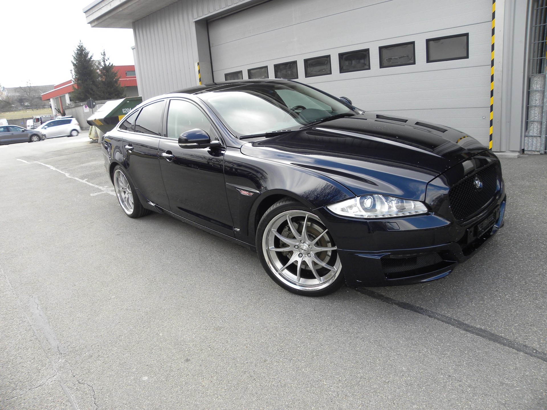 JAGUAR XJ 3.0d V6 STARTECH Automatic-image-6