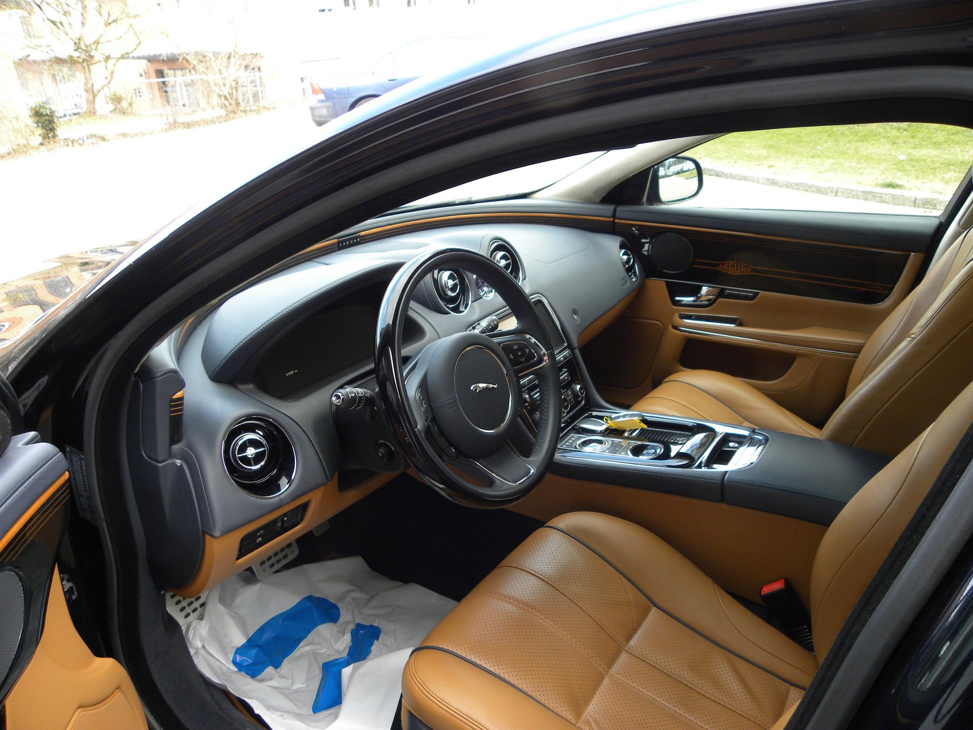 JAGUAR XJ 3.0d V6 STARTECH Automatic-image-2