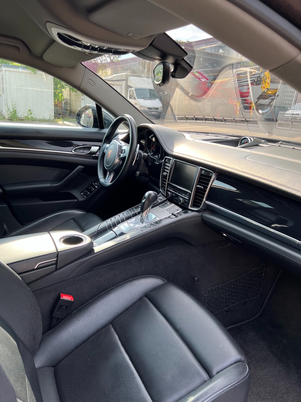 PORSCHE Panamera 4 3.6 PDK-image-8