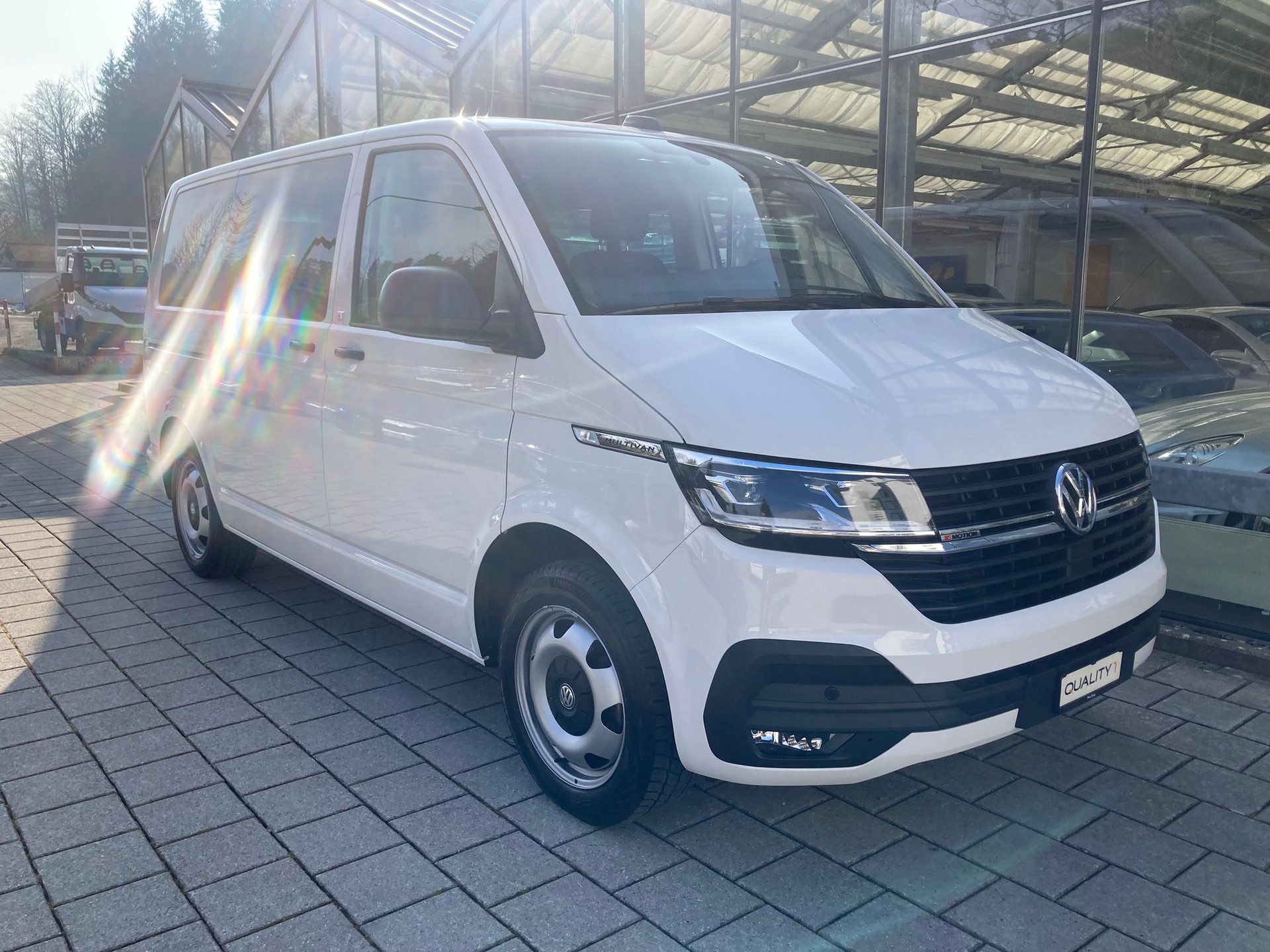 VW T6.1 Multivan 2.0 TDI Trendline Liberty 4Motion DSG-image-1