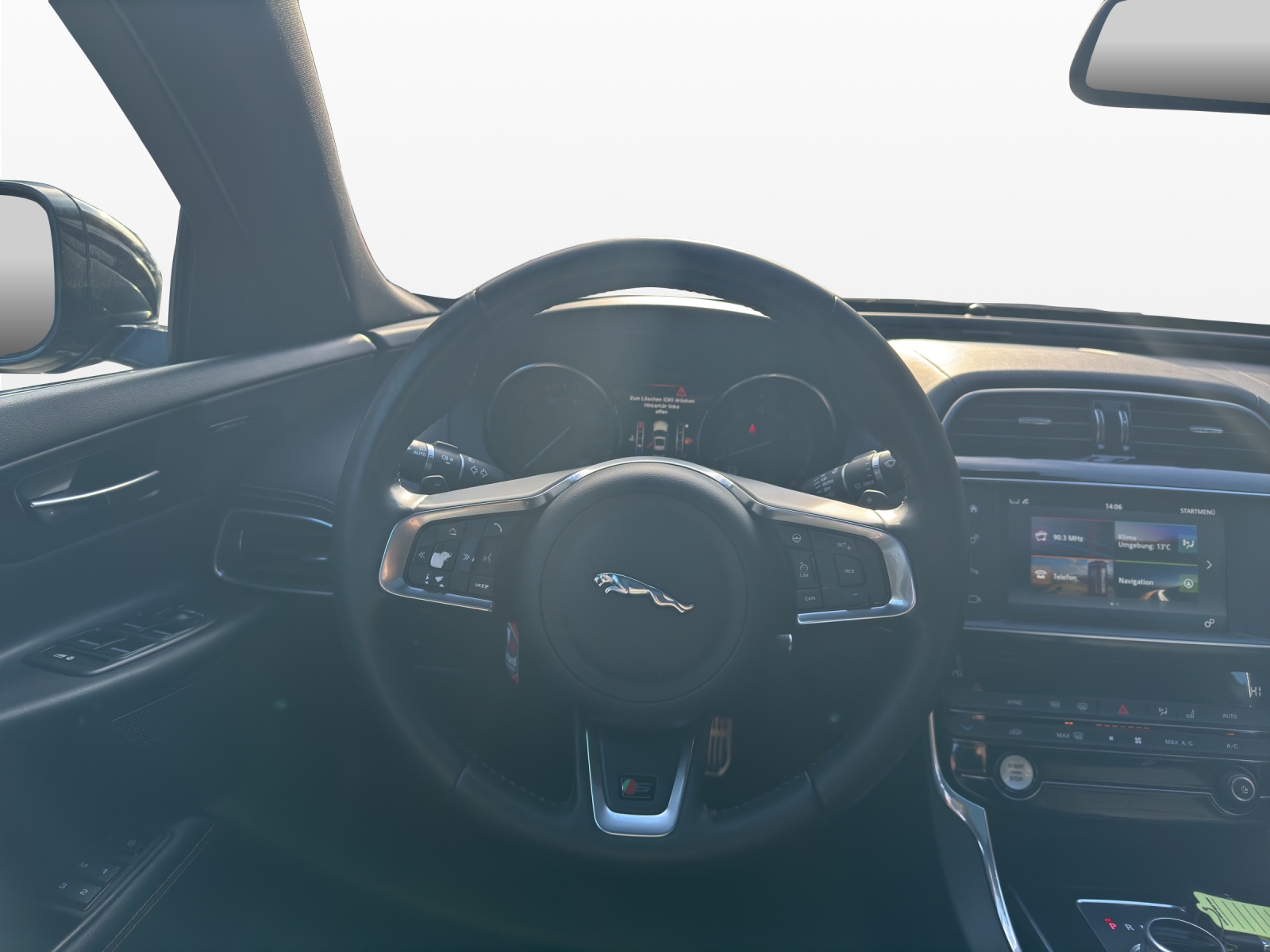 JAGUAR XE S 3.0 Automatic-image-10