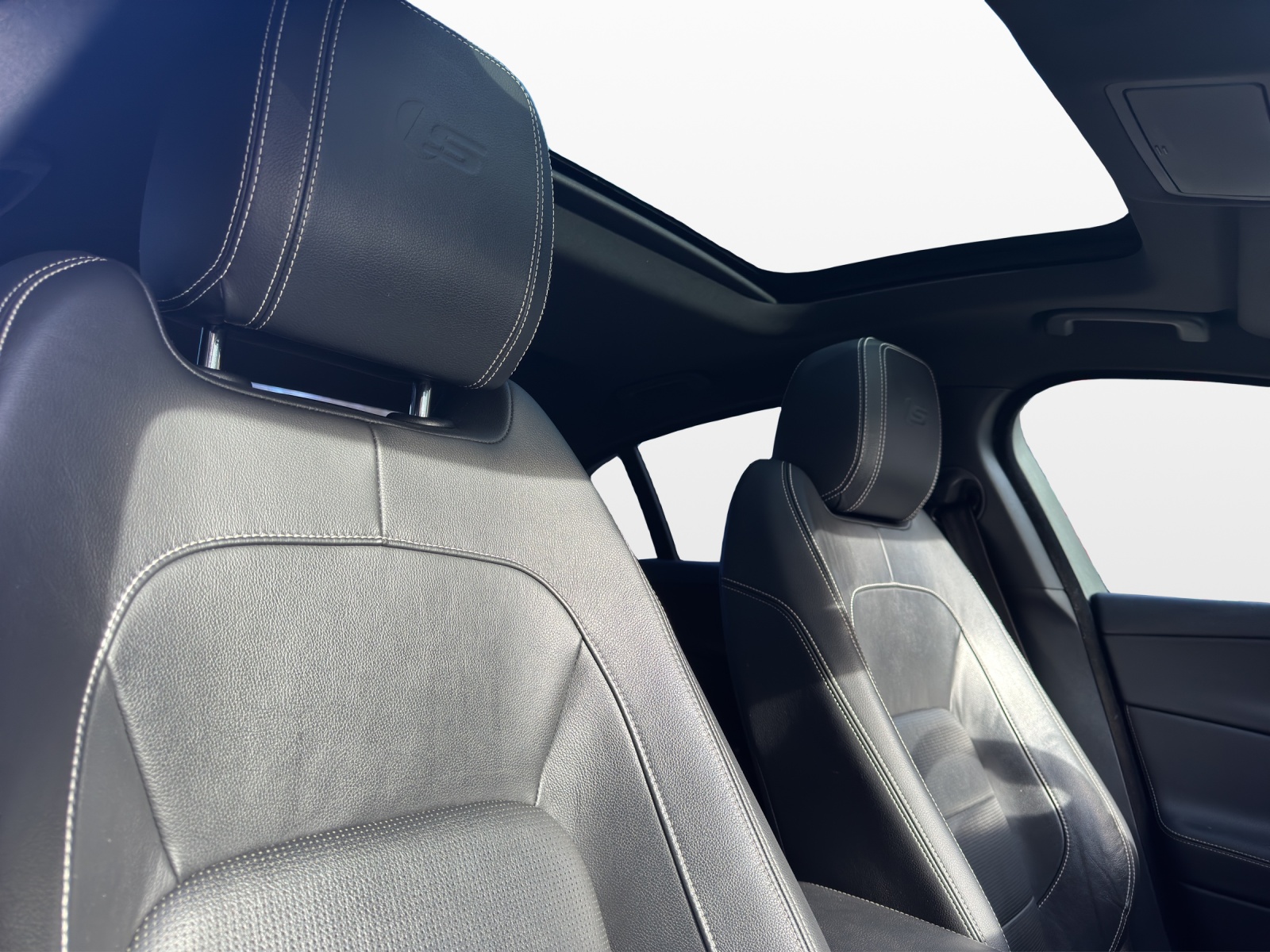 JAGUAR XE S 3.0 Automatic-image-15