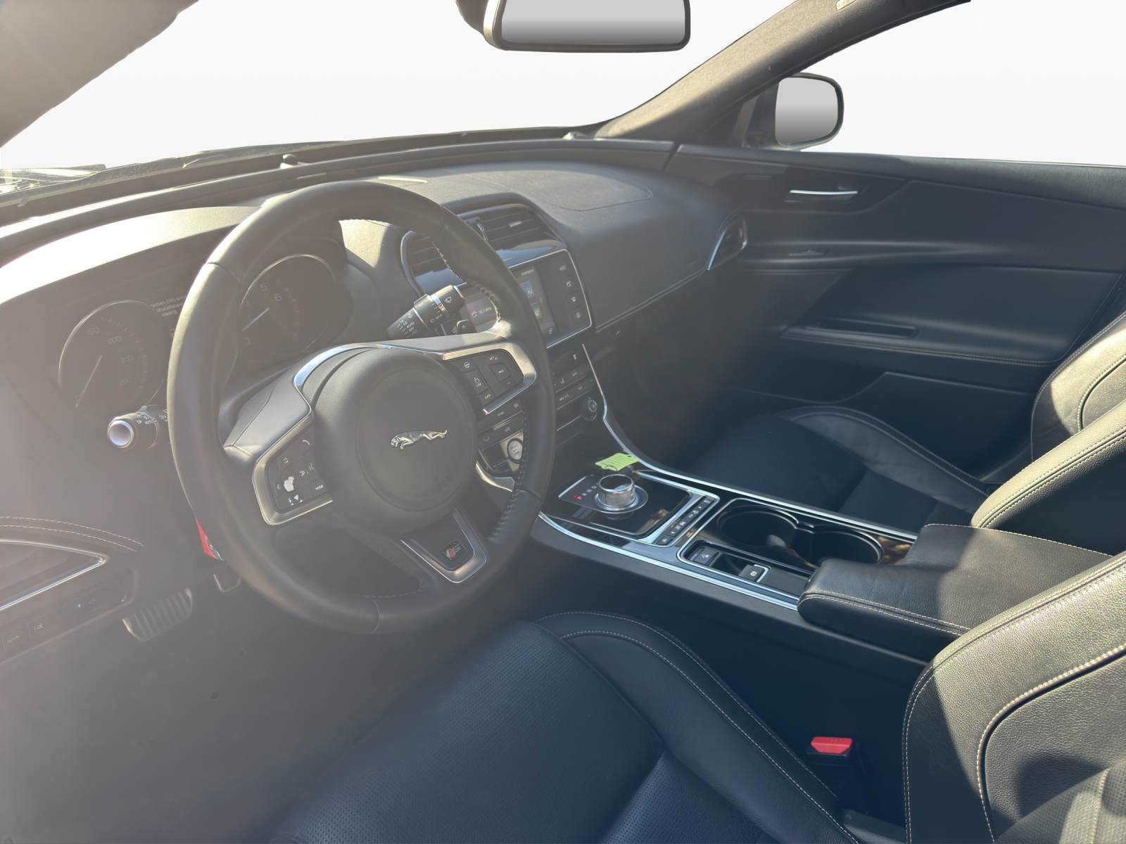 JAGUAR XE S 3.0 Automatic-image-8