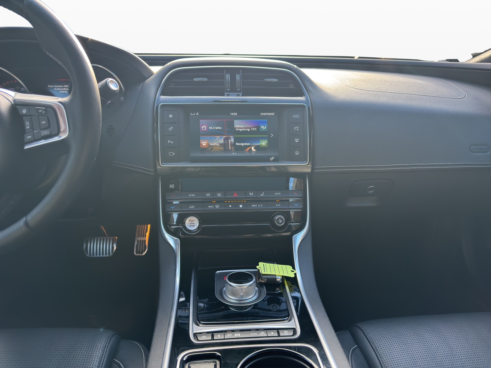 JAGUAR XE S 3.0 Automatic-image-12
