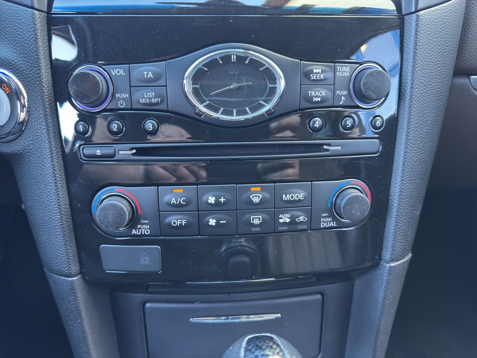 INFINITI FX30d S Premium AWD Automatic-image-10