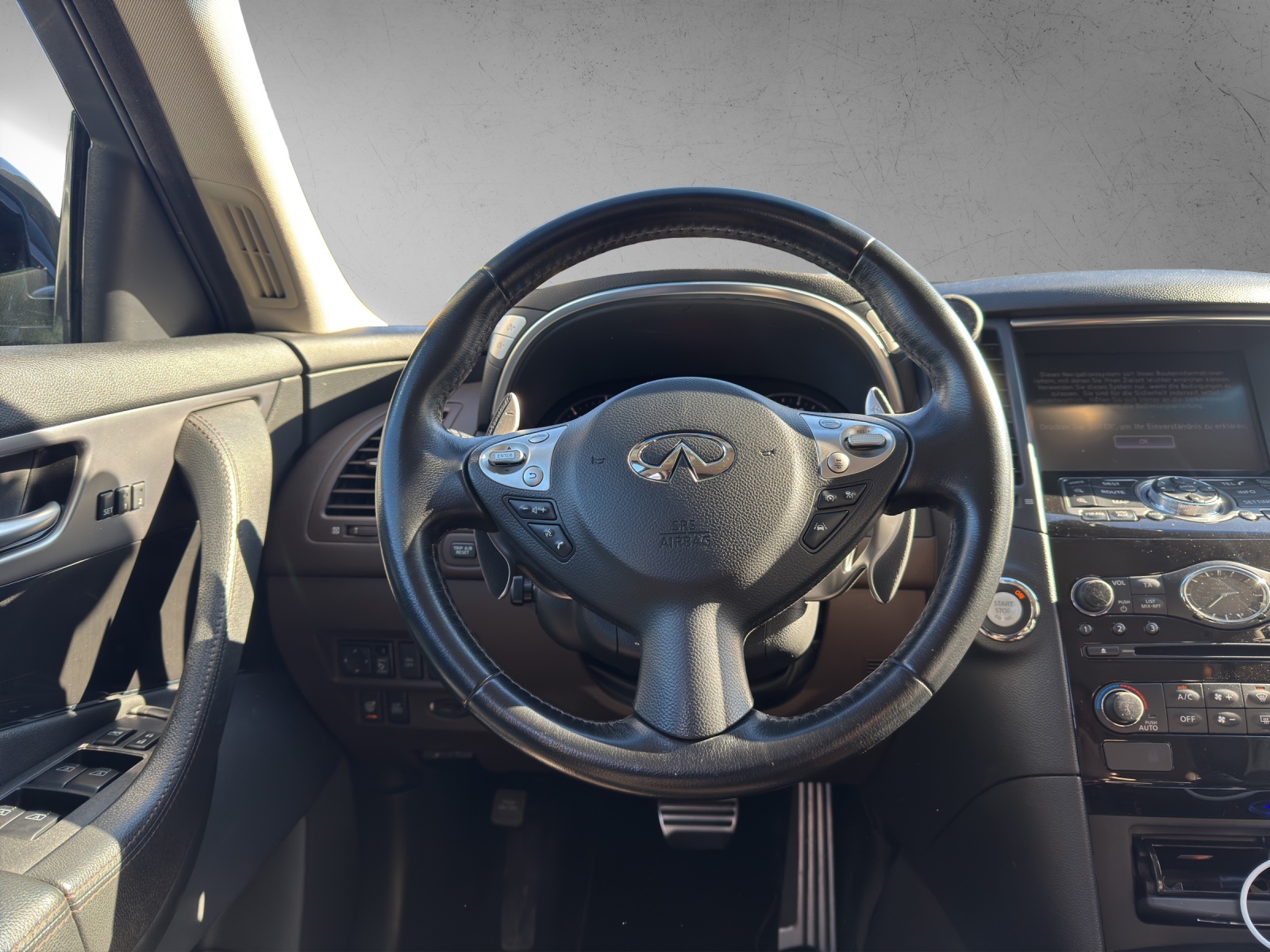 INFINITI FX30d S Premium AWD Automatic-image-7