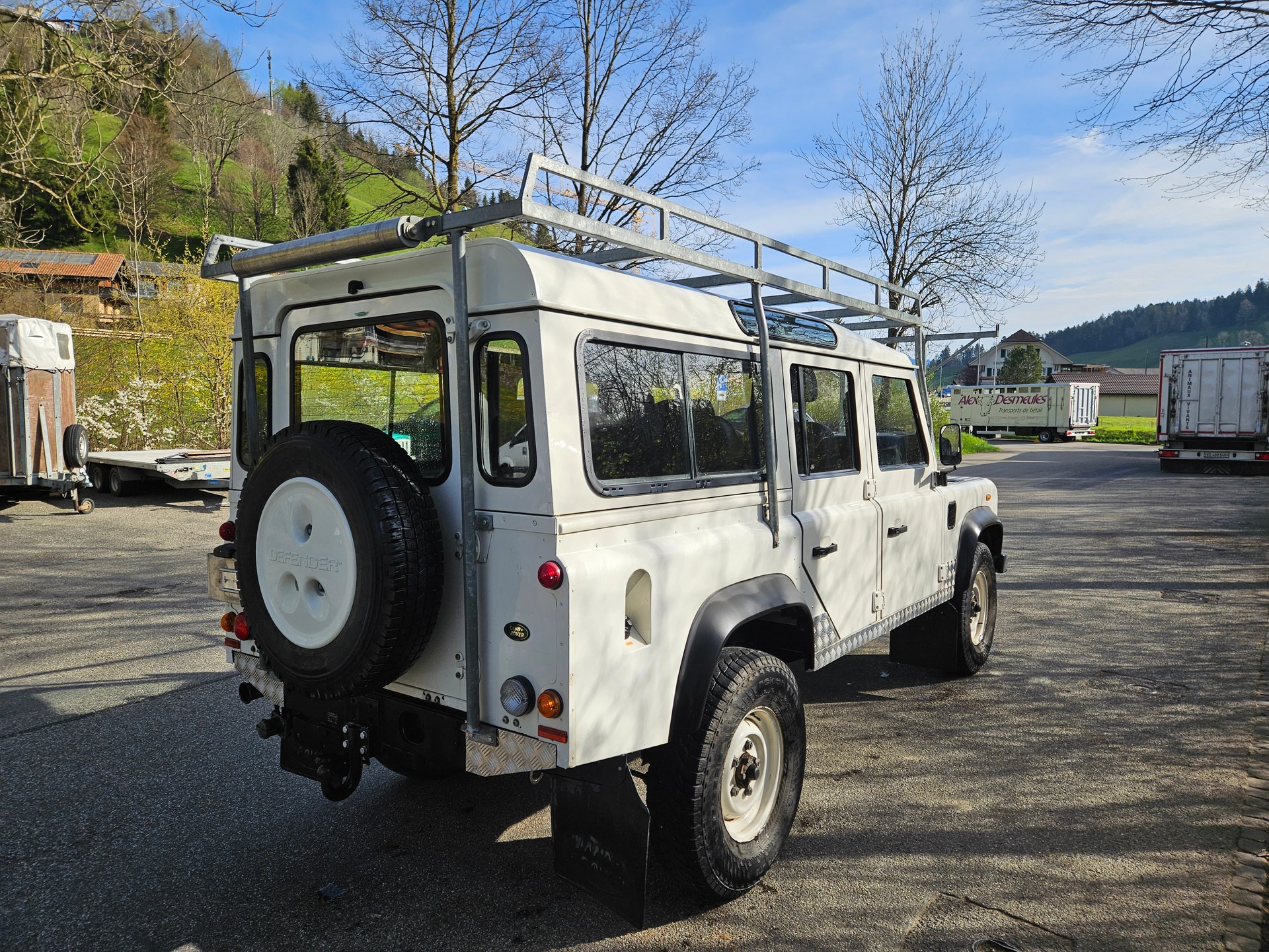 LAND ROVER Defender 110 TD4-image-1