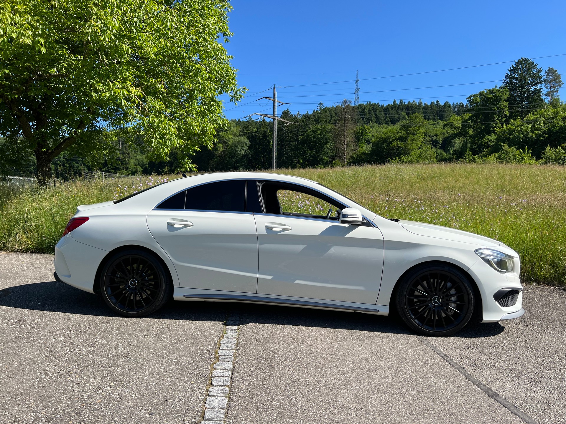 MERCEDES-BENZ CLA 45 AMG 4MATIC "360 PS ALLRAD" FRISCH AB MFK !! VON FRAU GEFAHREN MIT 8 RÄDER.-image-4