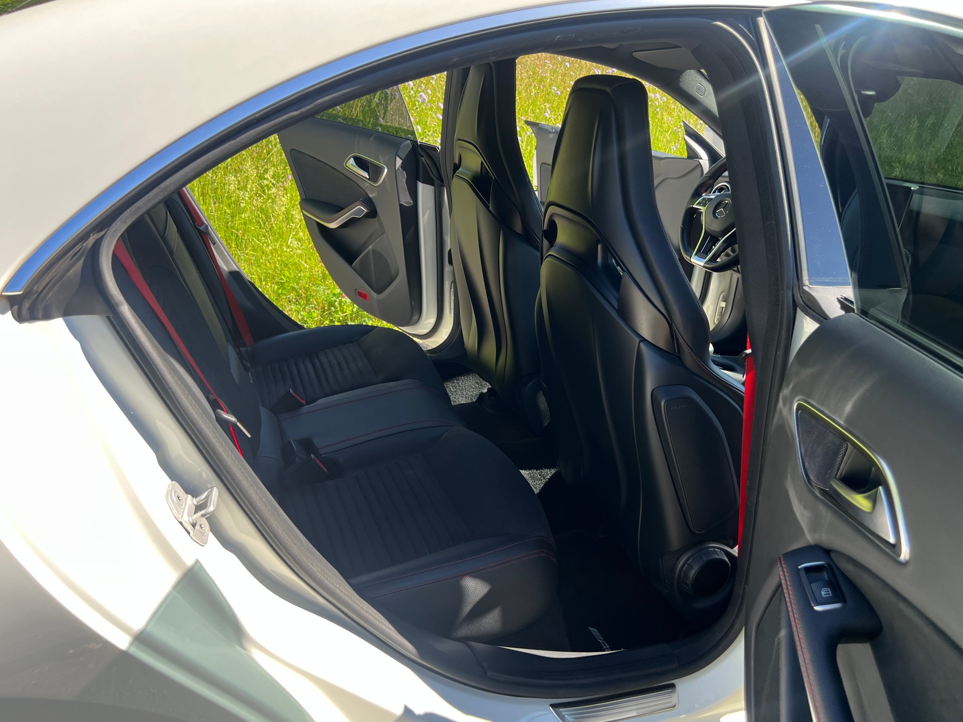 MERCEDES-BENZ CLA 45 AMG 4MATIC "360 PS ALLRAD" FRISCH AB MFK !! VON FRAU GEFAHREN MIT 8 RÄDER.-image-17