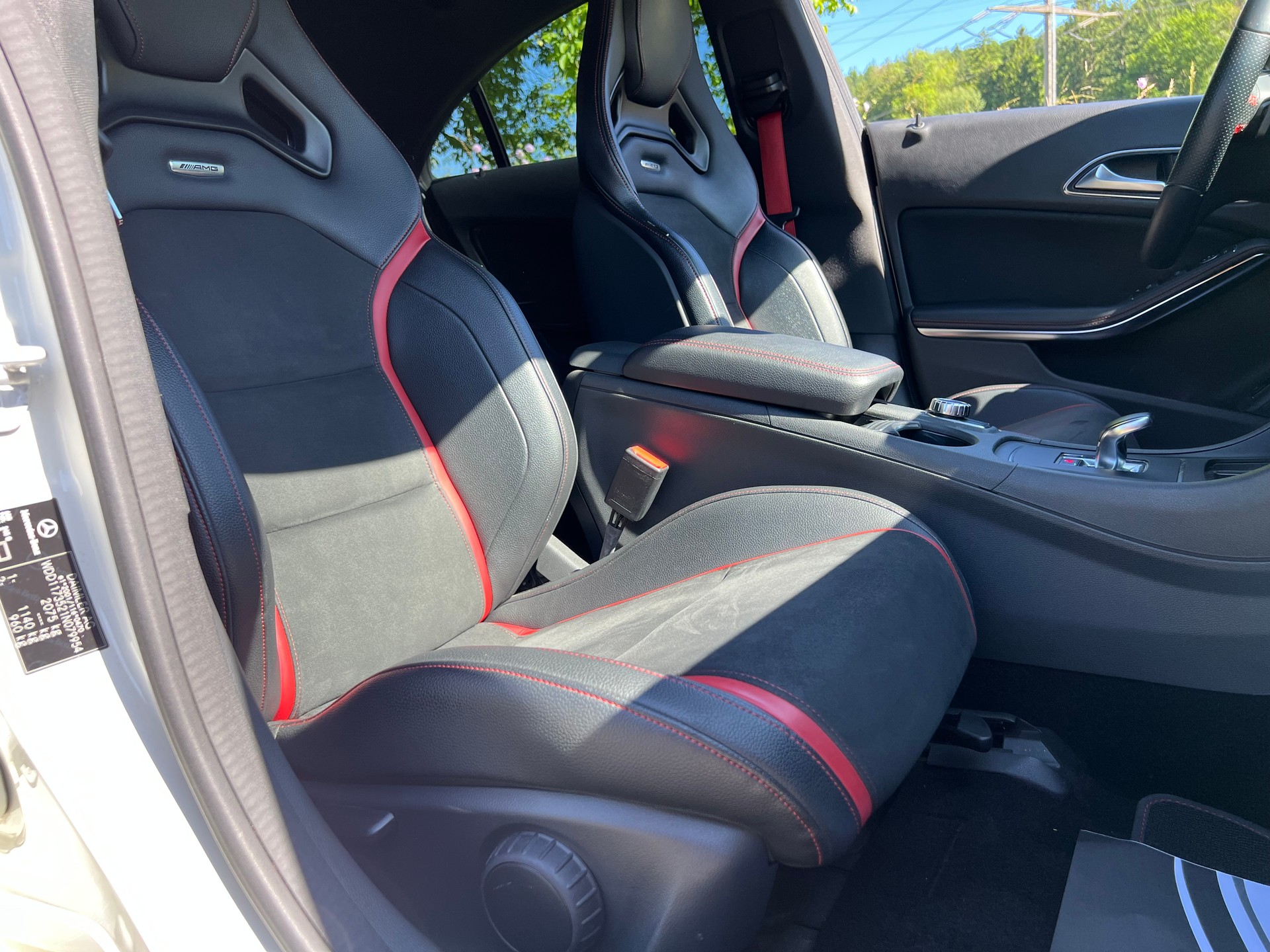 MERCEDES-BENZ CLA 45 AMG 4MATIC "360 PS ALLRAD" FRISCH AB MFK !! VON FRAU GEFAHREN MIT 8 RÄDER.-image-5