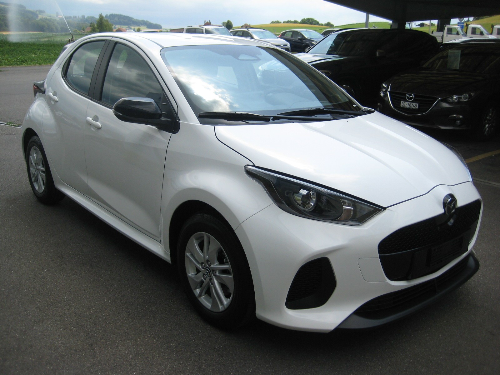 MAZDA 2 Hybrid Centre-line-image-4