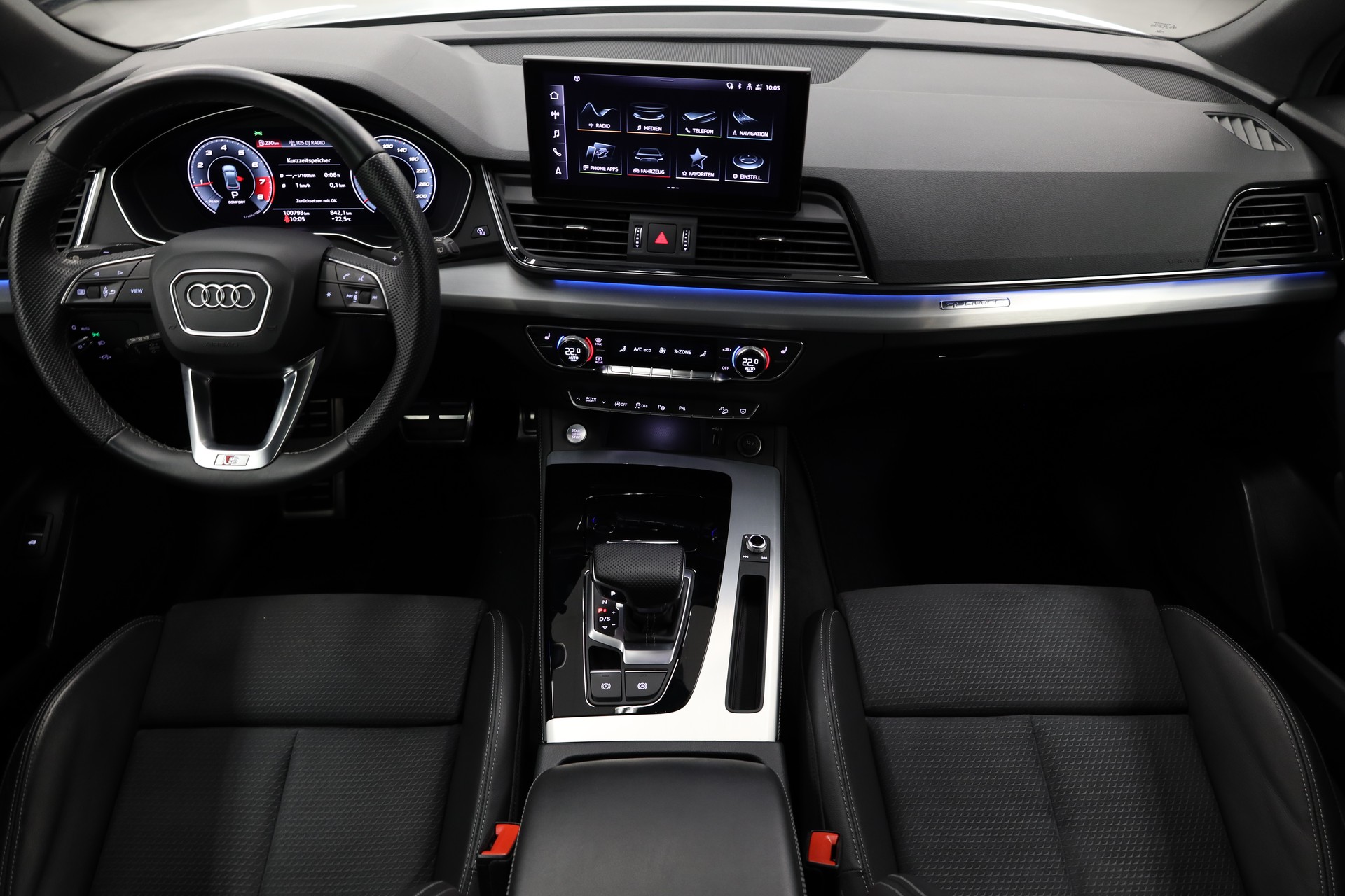 AUDI Q5 2.0 45 TFSI S Line quattro S-Tronic-image-12