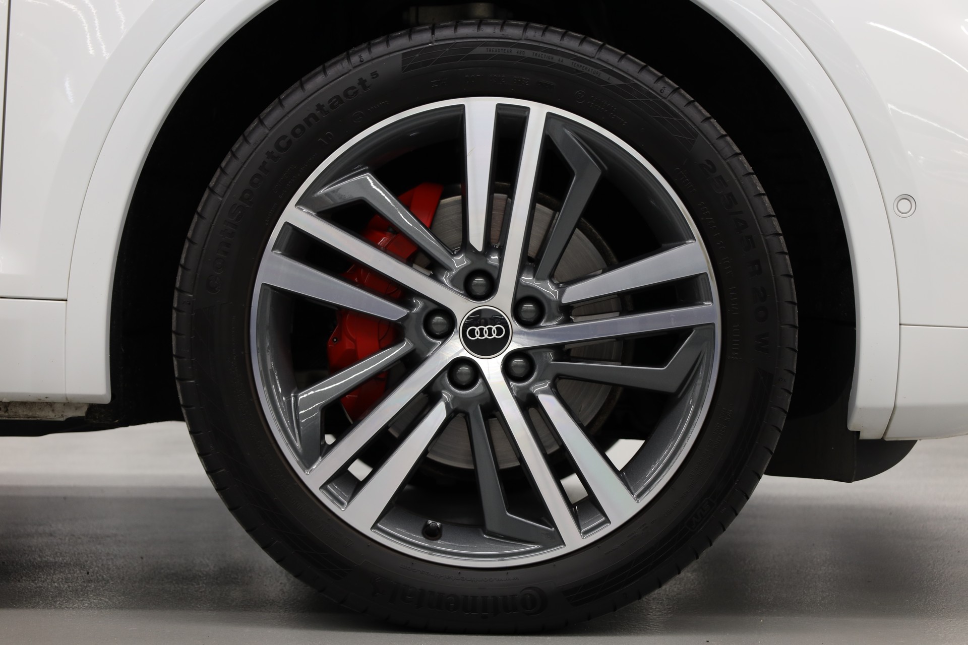 AUDI Q5 2.0 45 TFSI S Line quattro S-Tronic-image-11