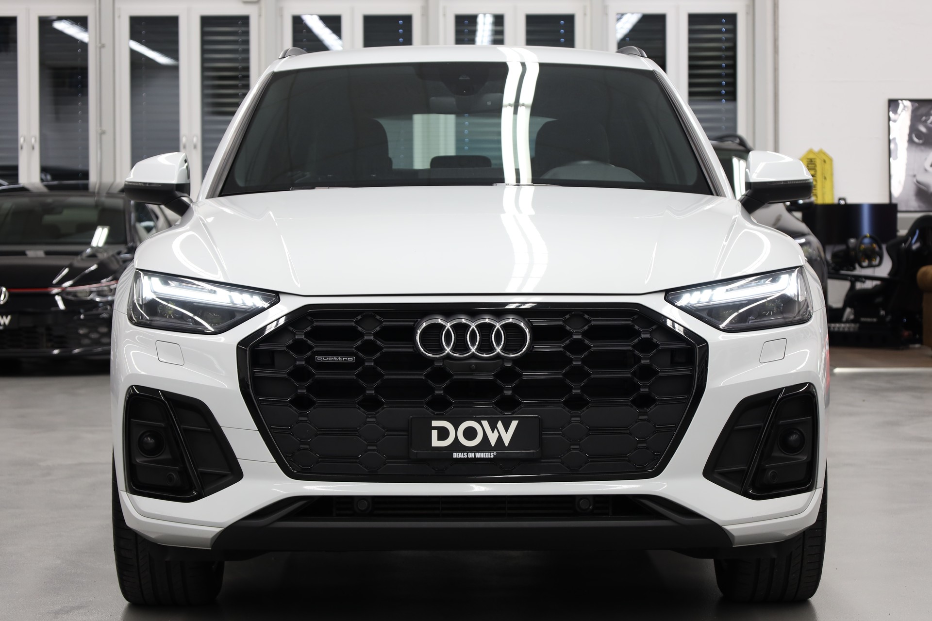 AUDI Q5 2.0 45 TFSI S Line quattro S-Tronic-image-5