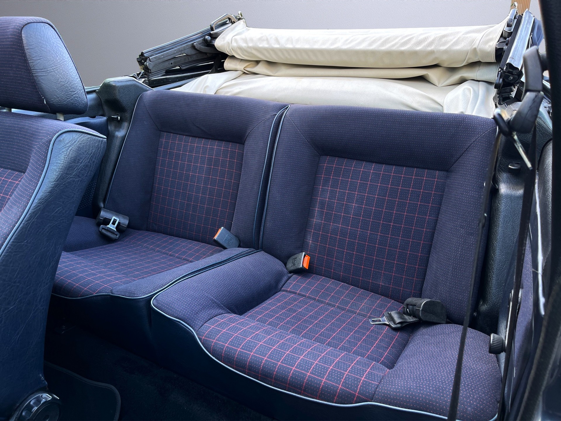 VW Golf Cabriolet 1800 (GL)-image-11