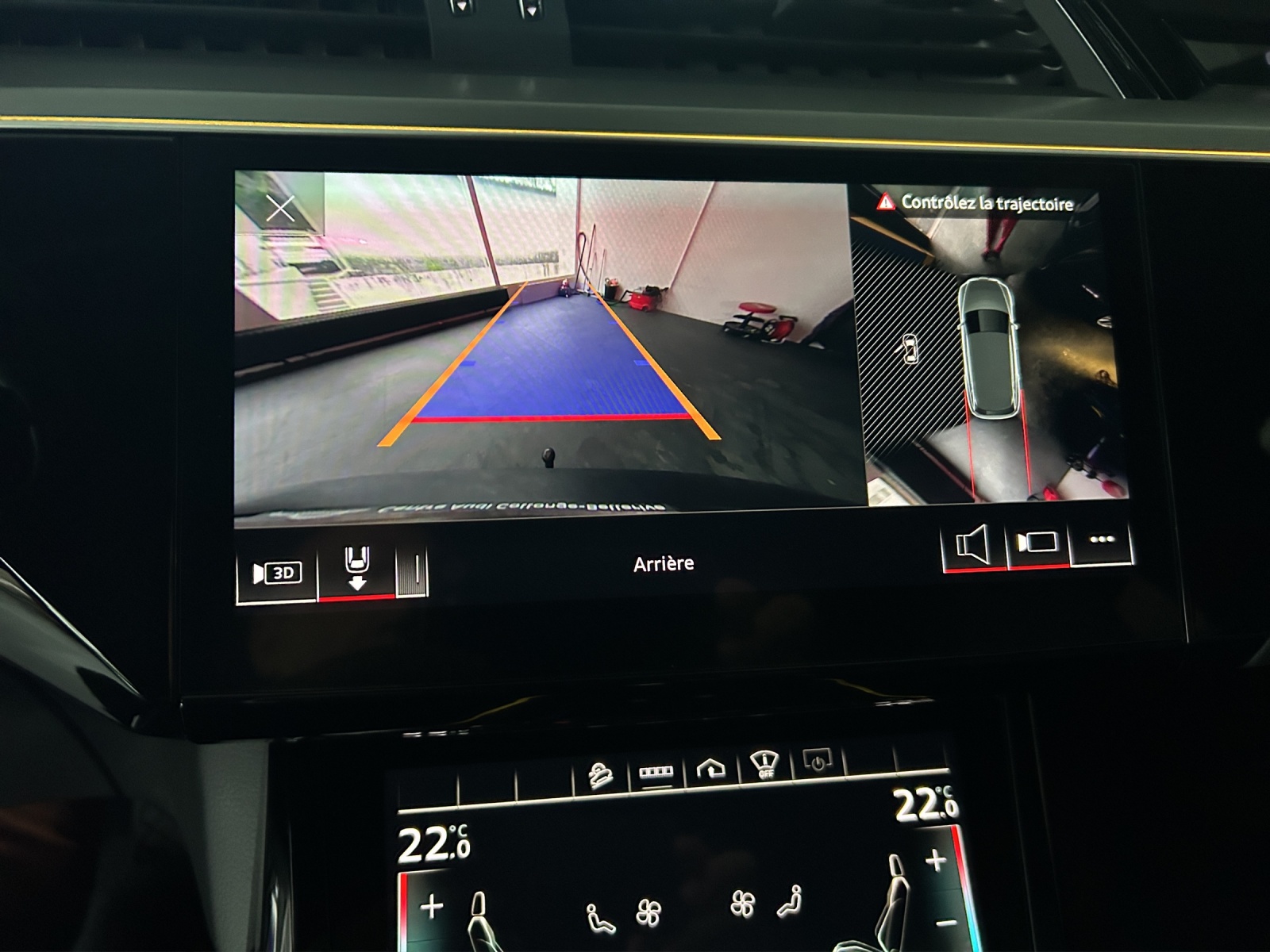 AUDI e-tron 55 S Line quattro-image-14