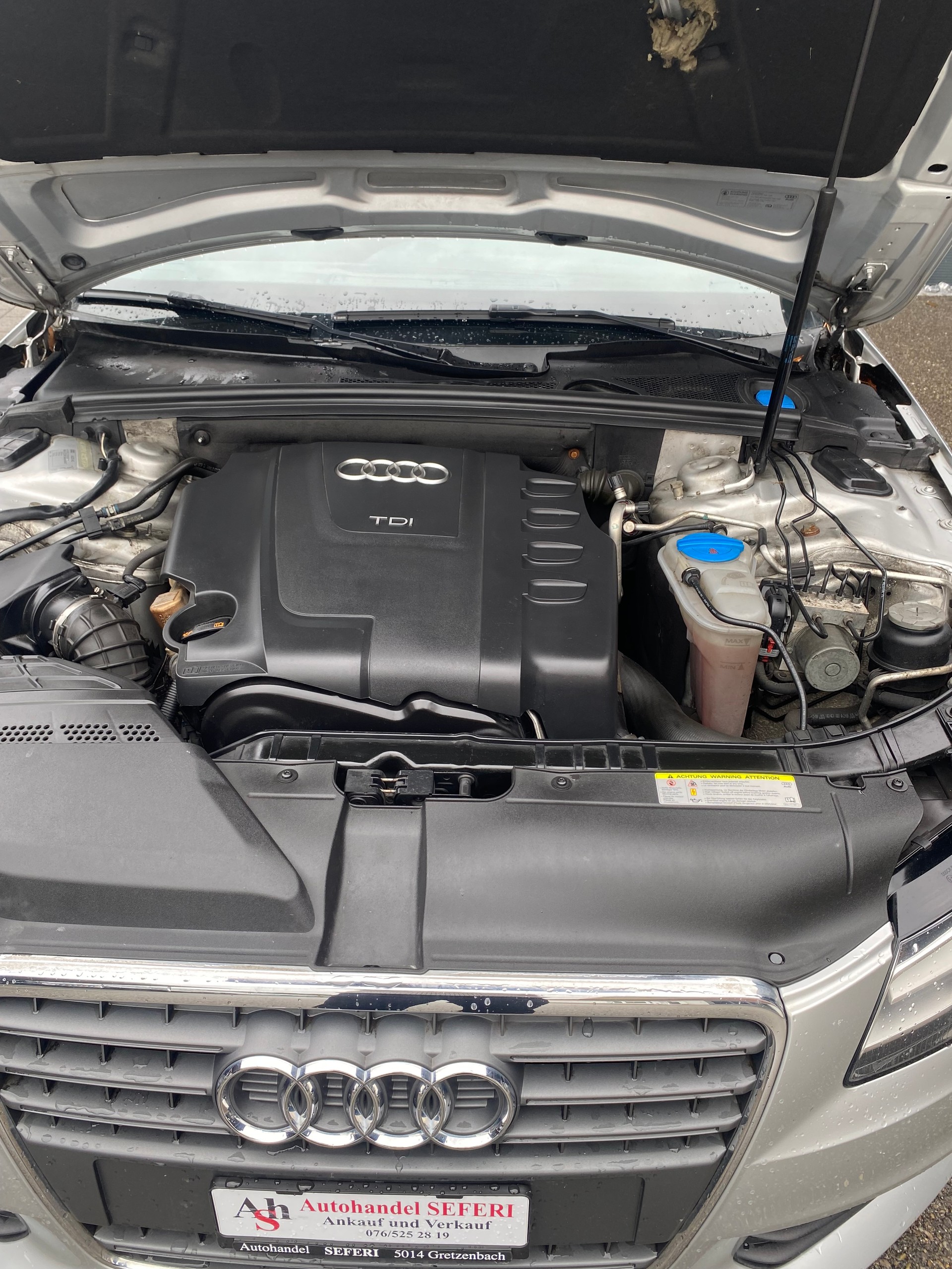 AUDI A4 Avant 2.0 TDI-image-13