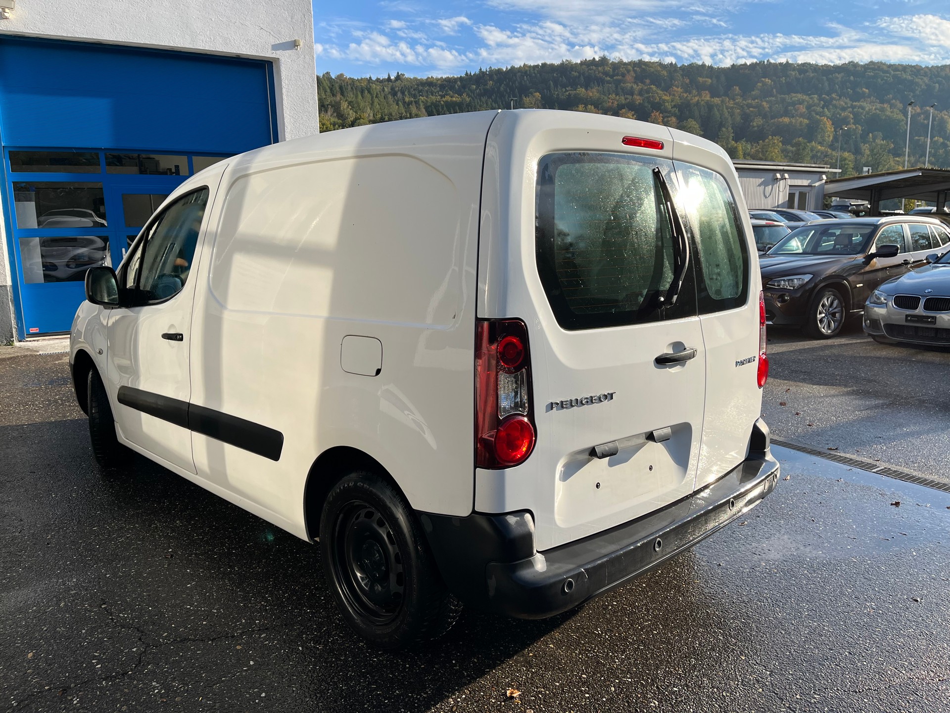 PEUGEOT Partner 1.6BlueHDI Allure-image-6