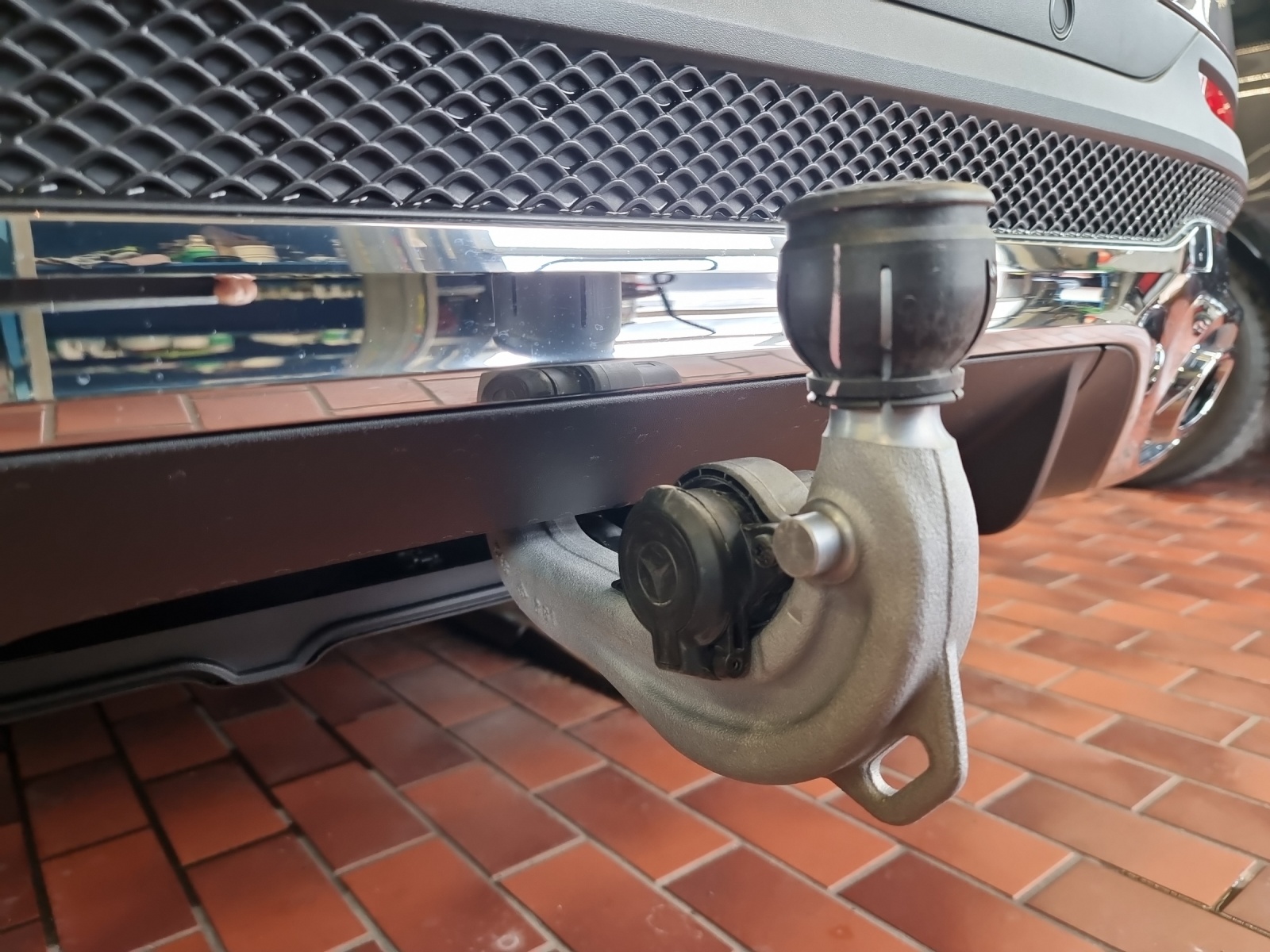 MERCEDES-BENZ GLB 220 d 4M 8G-Tronic-image-23
