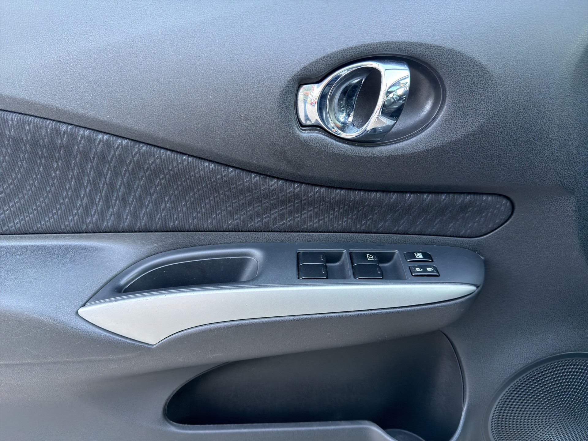 NISSAN Note 1.2 DIG-S tekna CVT-image-19