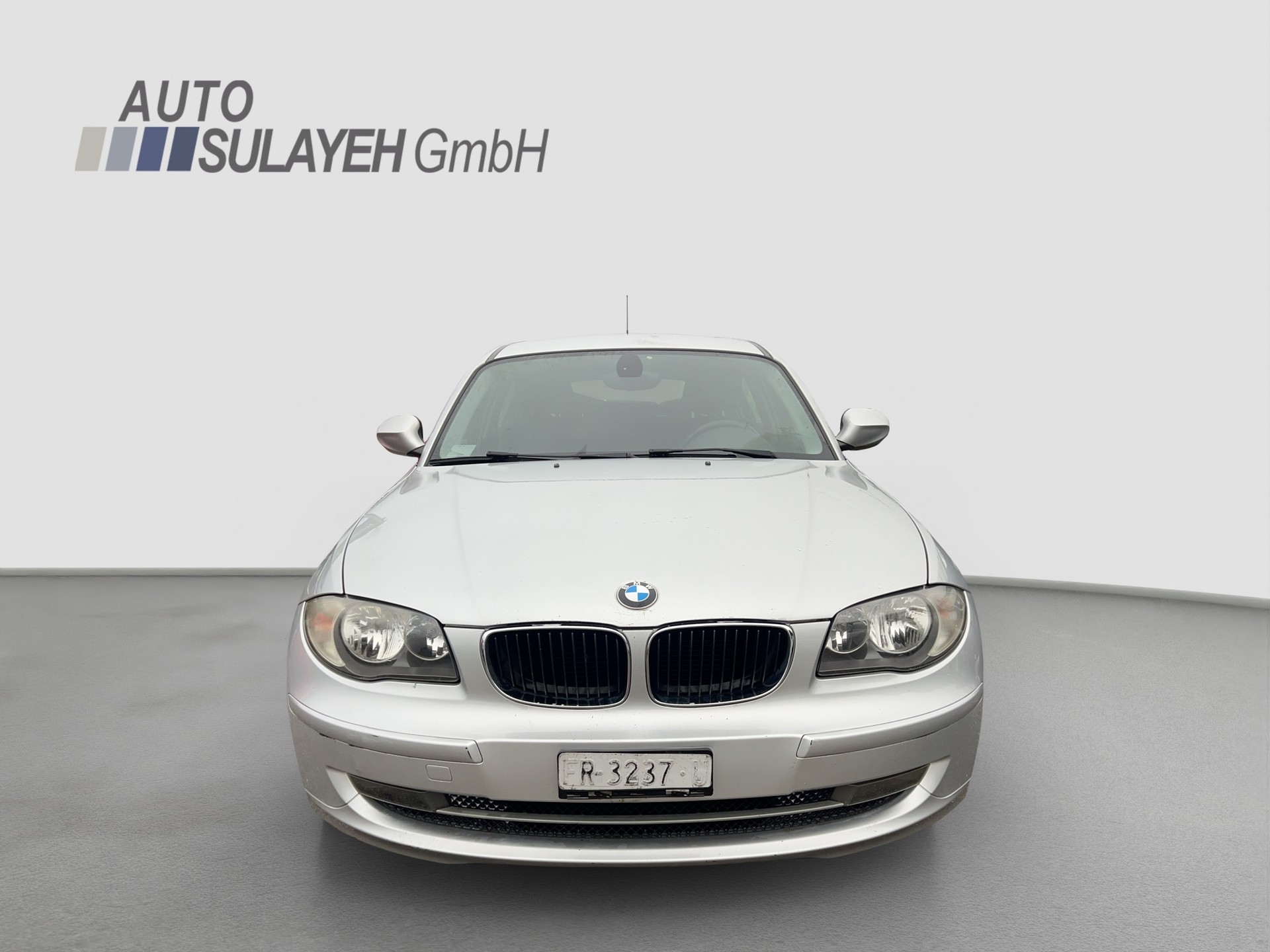 BMW 116i Dynamic Edition-image-0