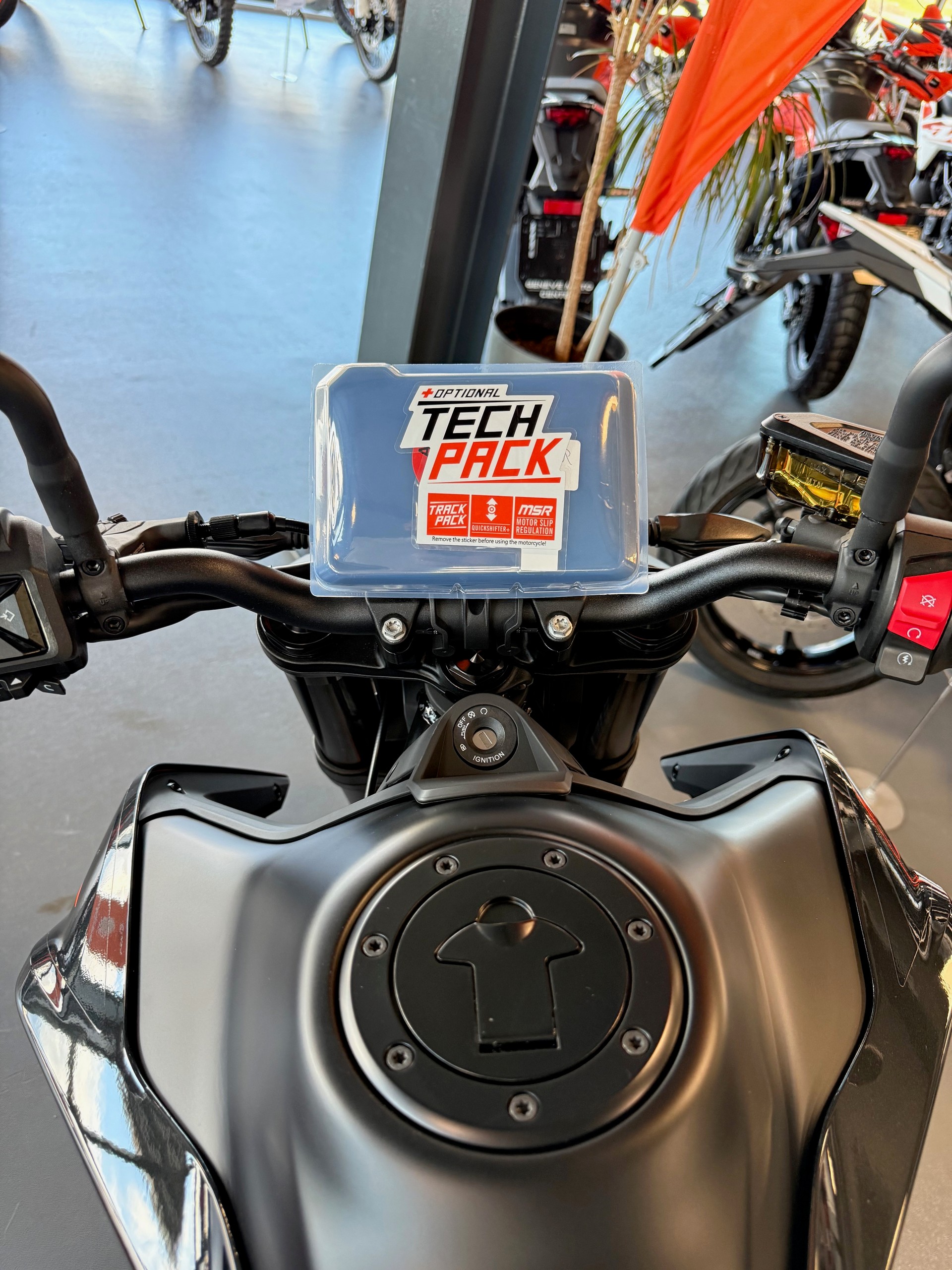 KTM 790 Duke 2026-image-8