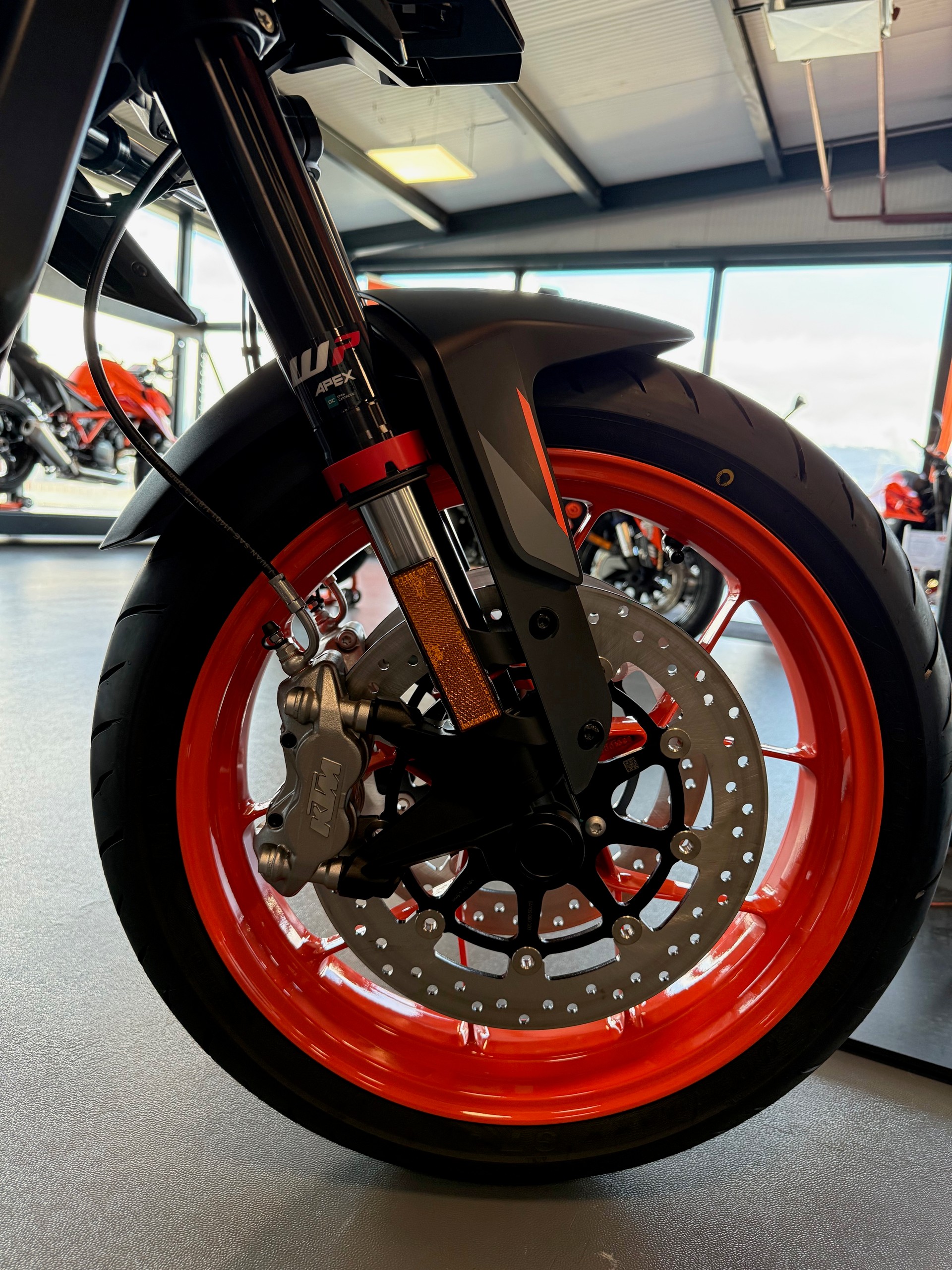 KTM 790 Duke 2026-image-4