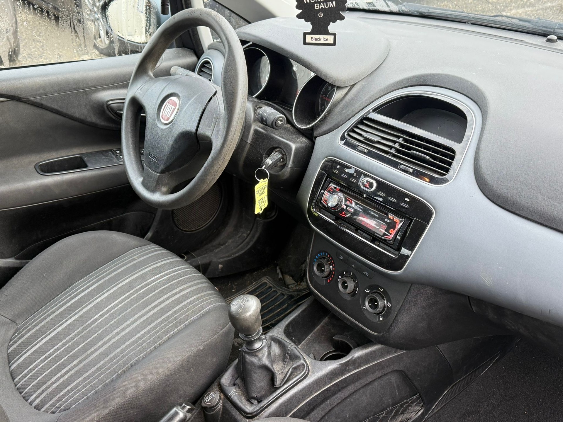 FIAT Punto Evo 1.4 MyLife-image-12