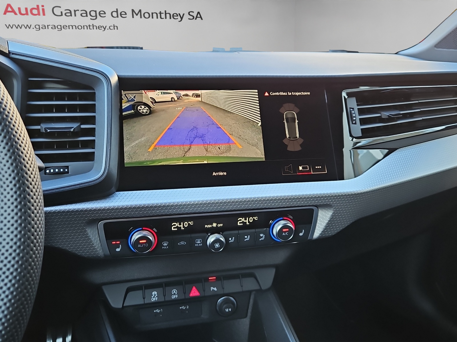 AUDI A1 Sportback 30 TFSI S Line Attraction S-tronic-image-12