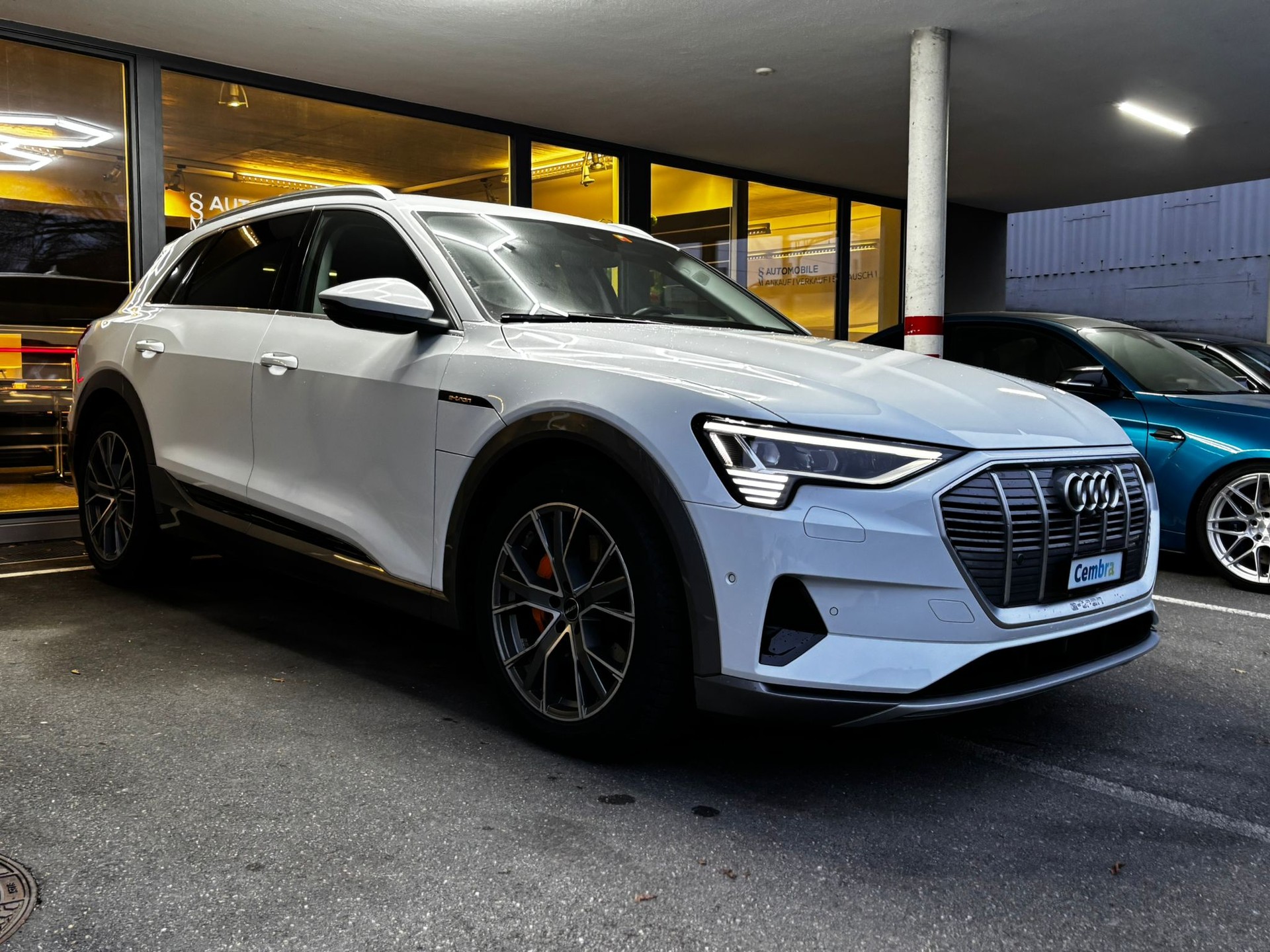 AUDI e-tron 55 quattro-image-2