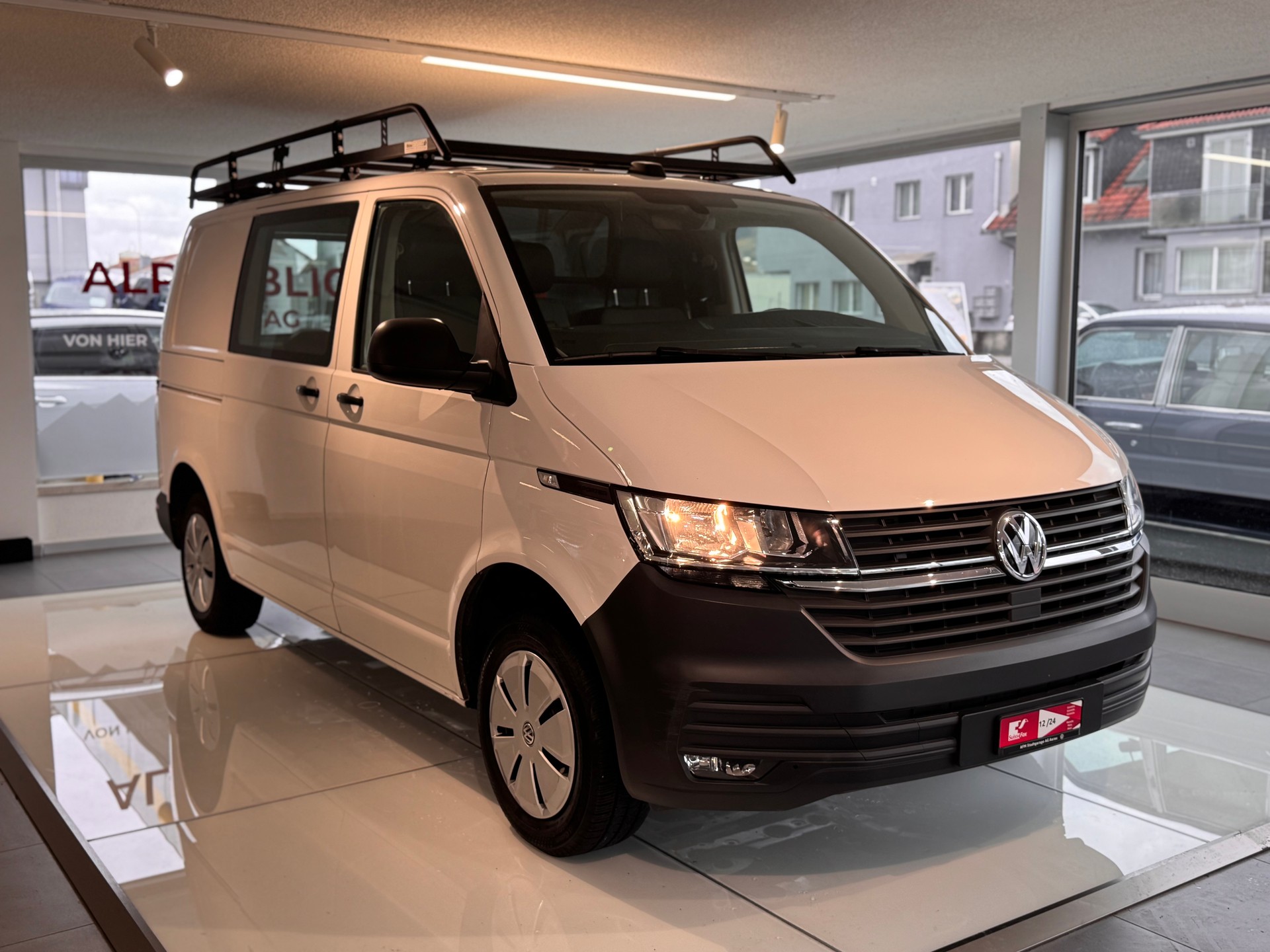 VW T6.1 2.0 TDI Entry-image-4