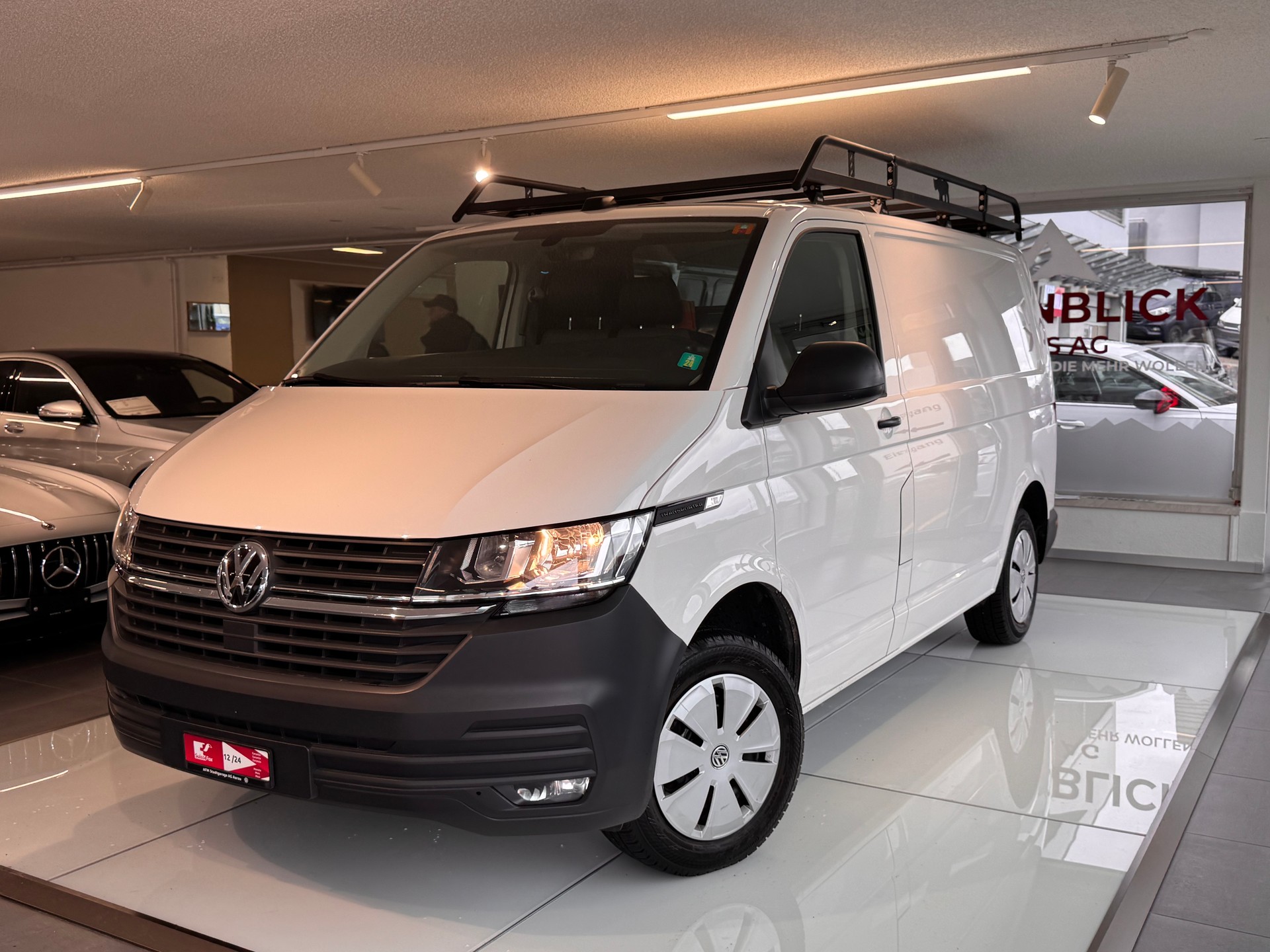 VW T6.1 2.0 TDI Entry-showroom-element-1