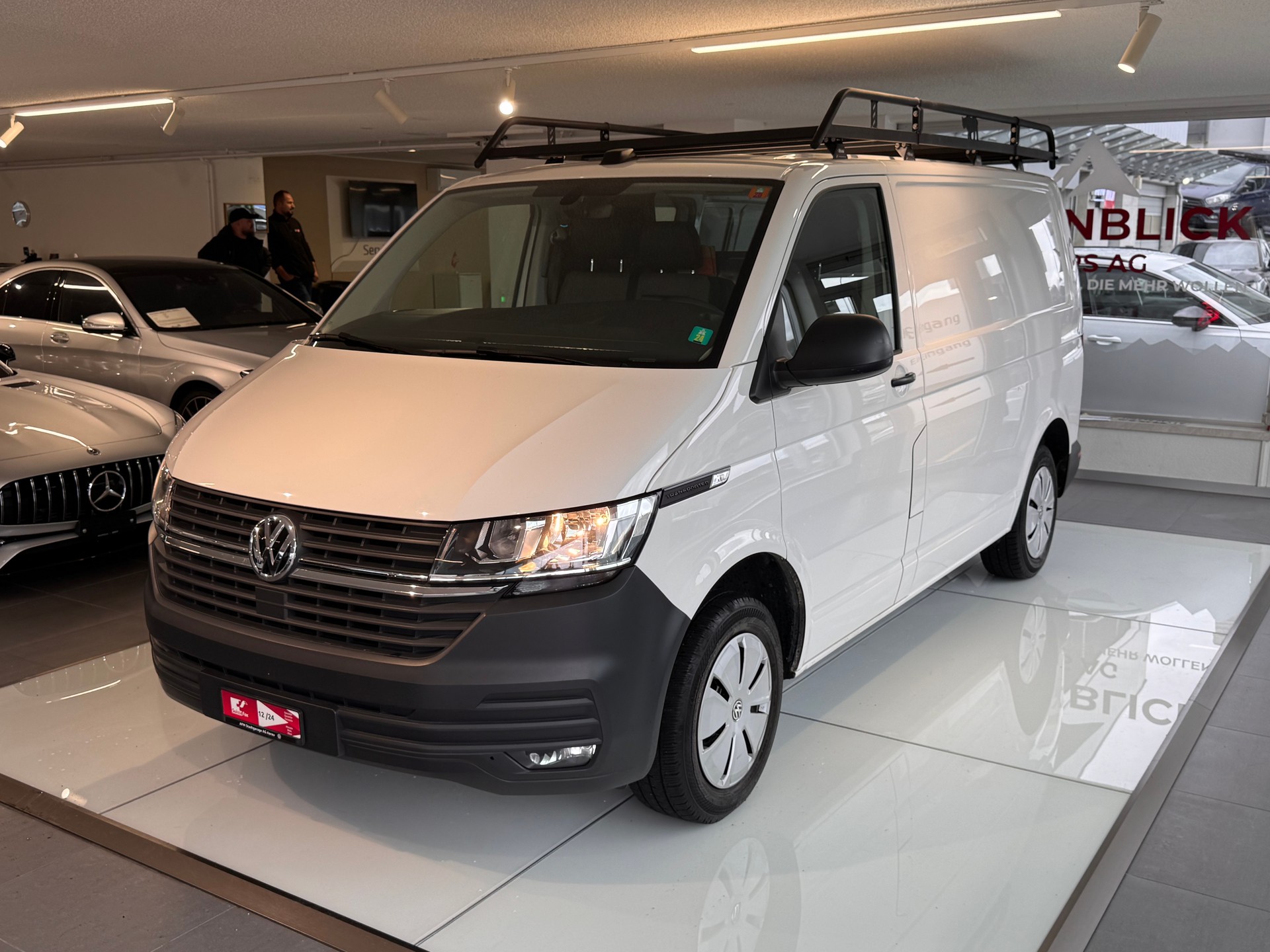 VW T6.1 2.0 TDI Entry-showroom-element-2