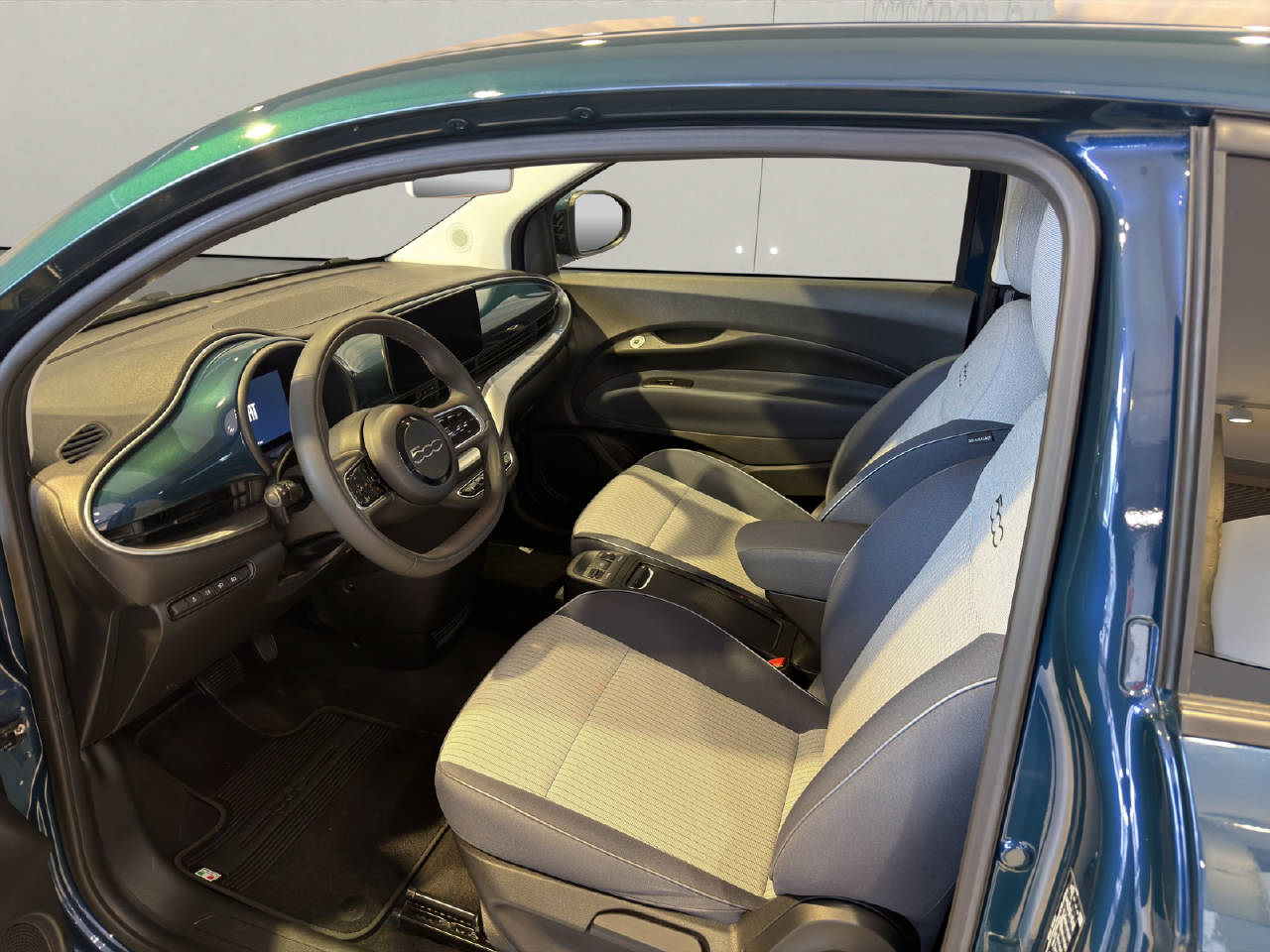 FIAT 500 Icon 3+1-image-5