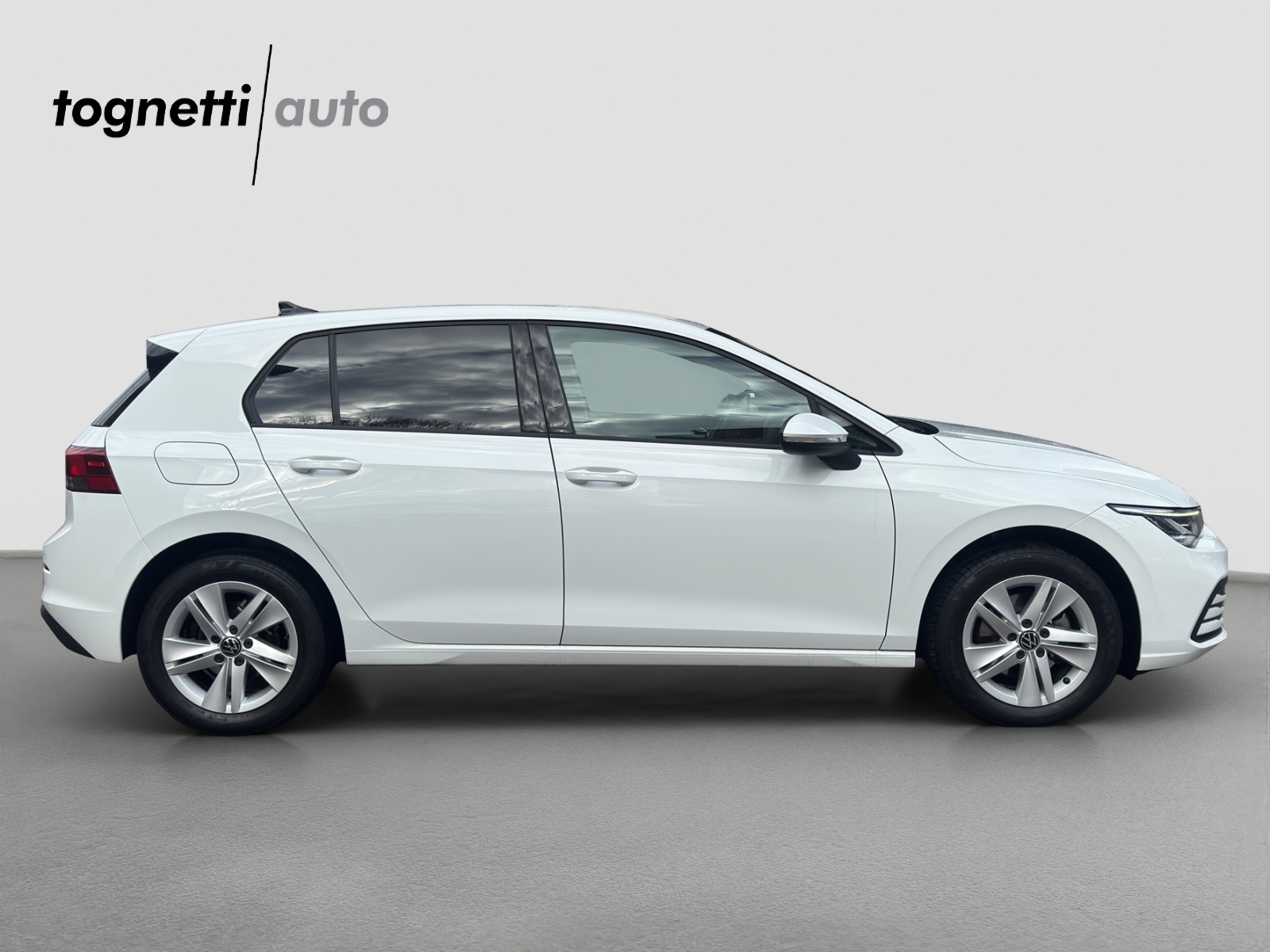 VW Golf 1.0 TSI Life-image-2