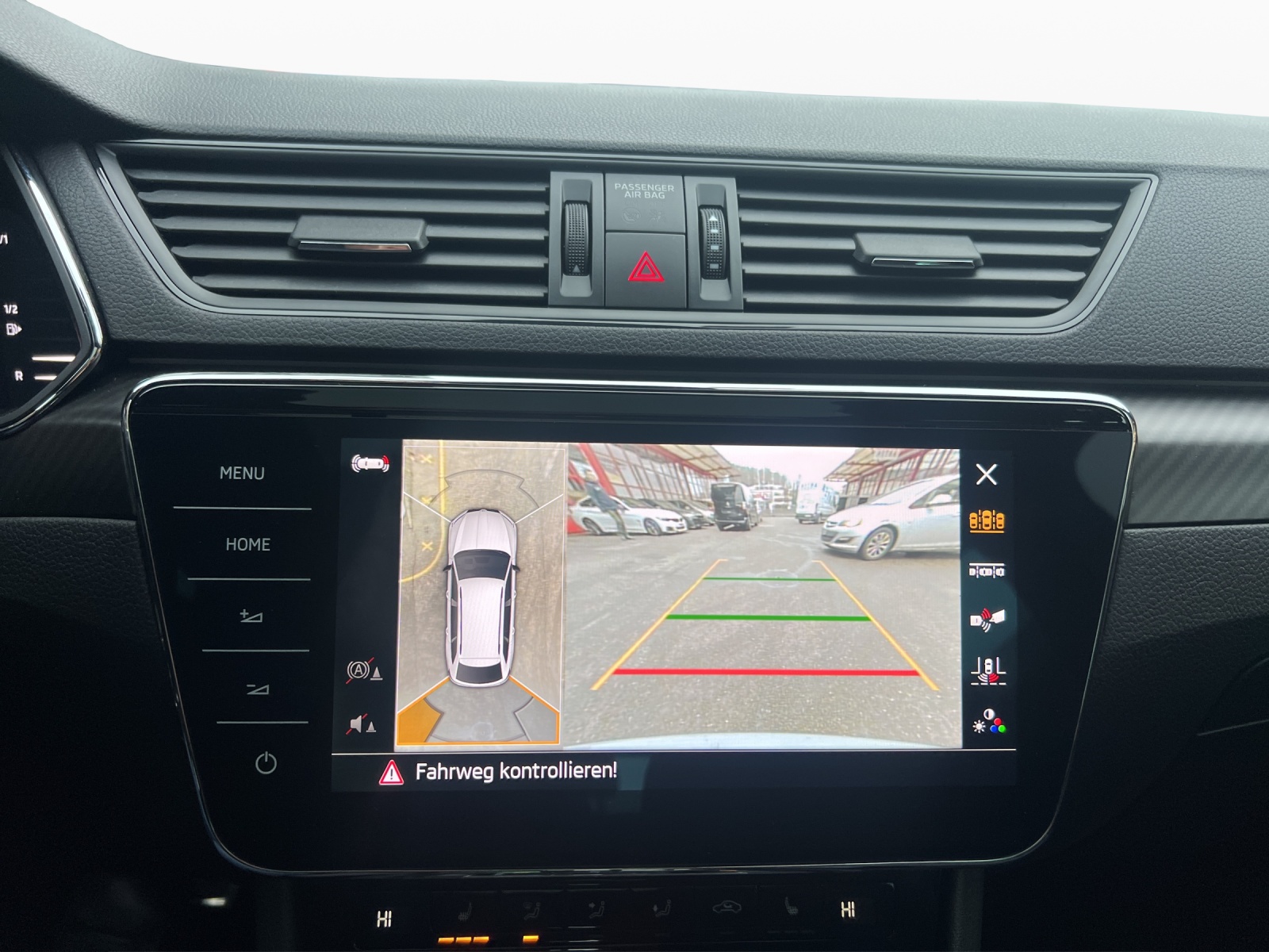 SKODA Superb Combi 2.0 TSI SportLine 4x4 DSG-image-13