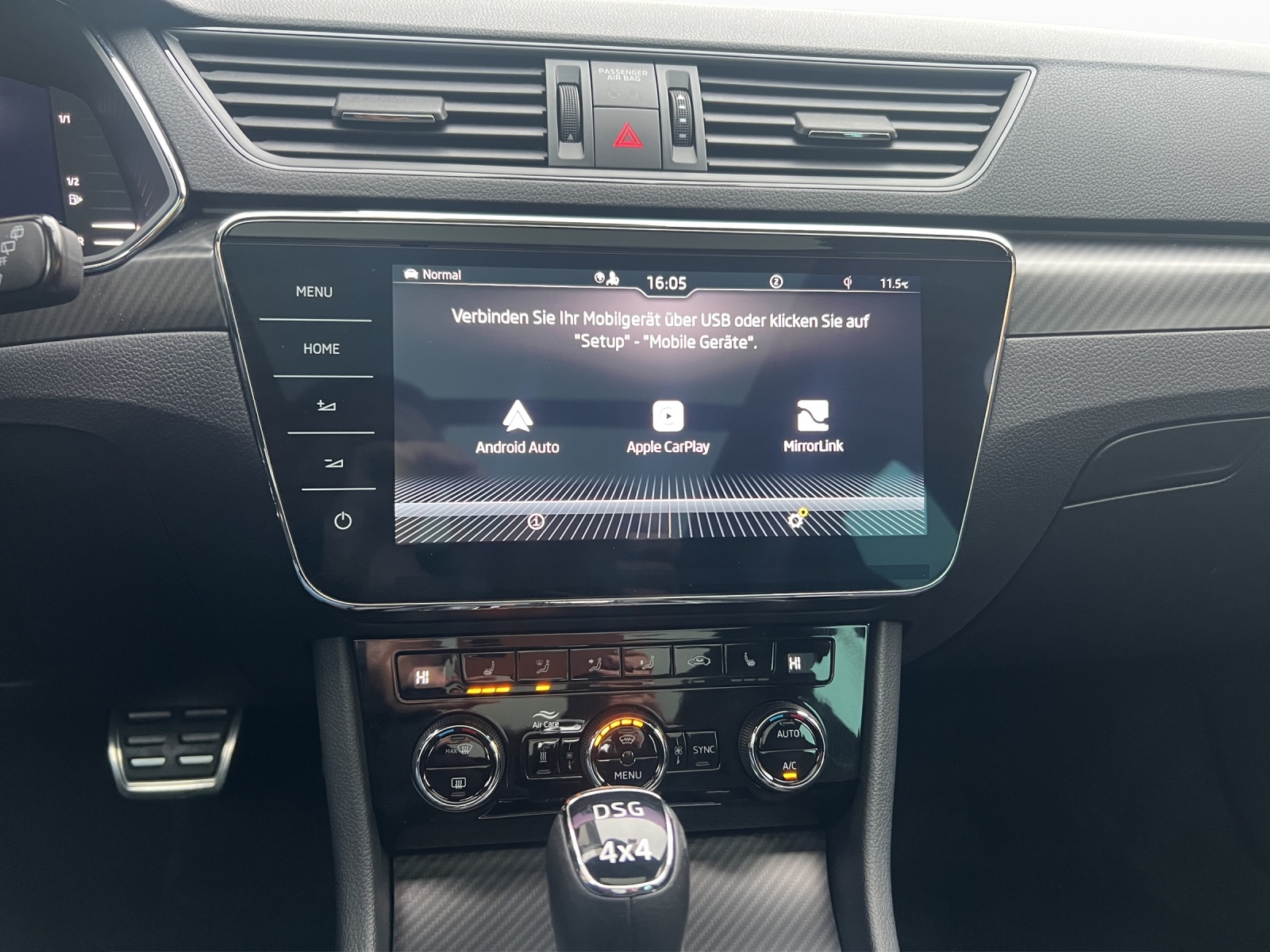 SKODA Superb Combi 2.0 TSI SportLine 4x4 DSG-image-12
