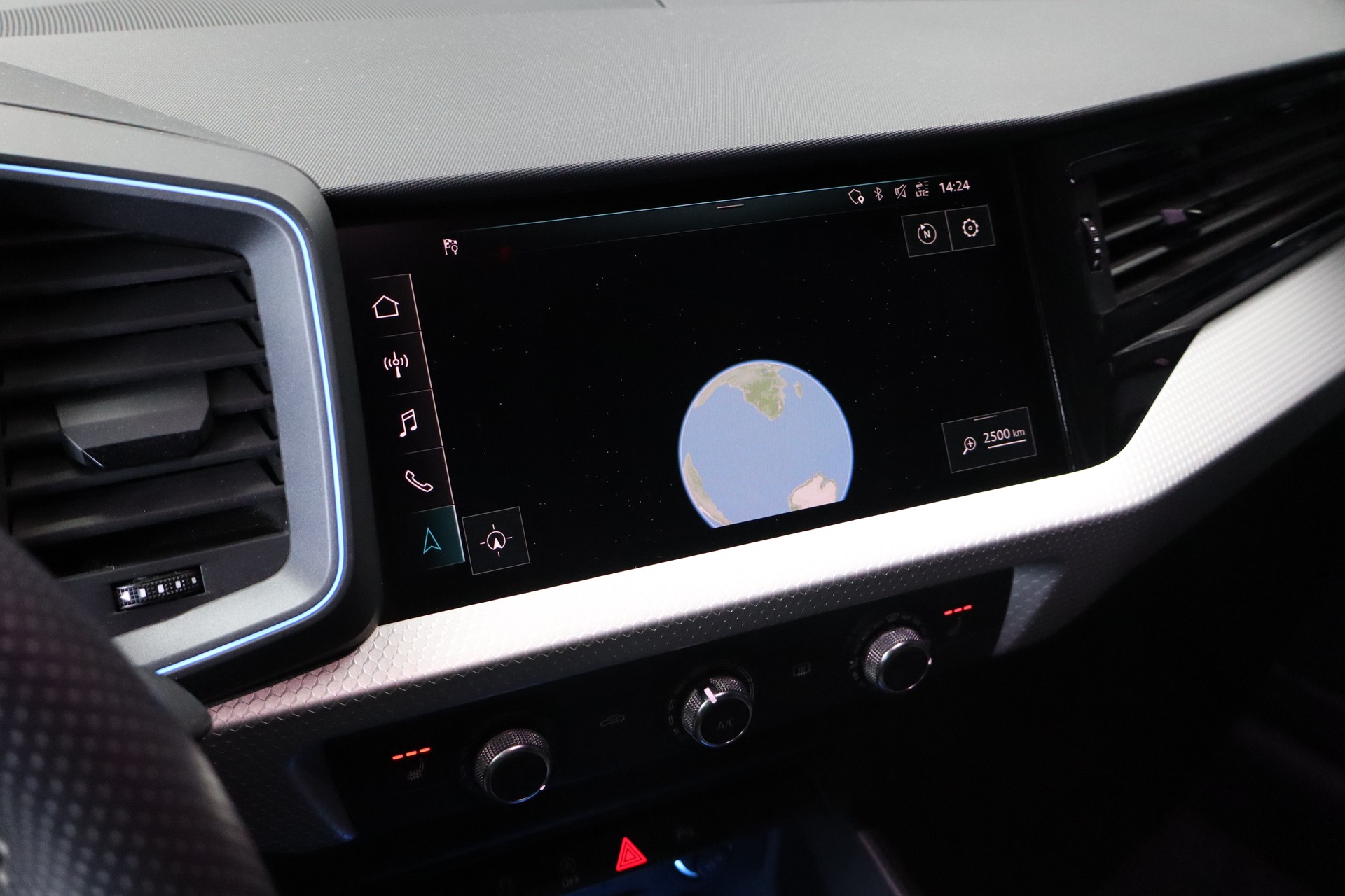 AUDI A1 Sportback 35 TFSI S Line S-tronic-image-5