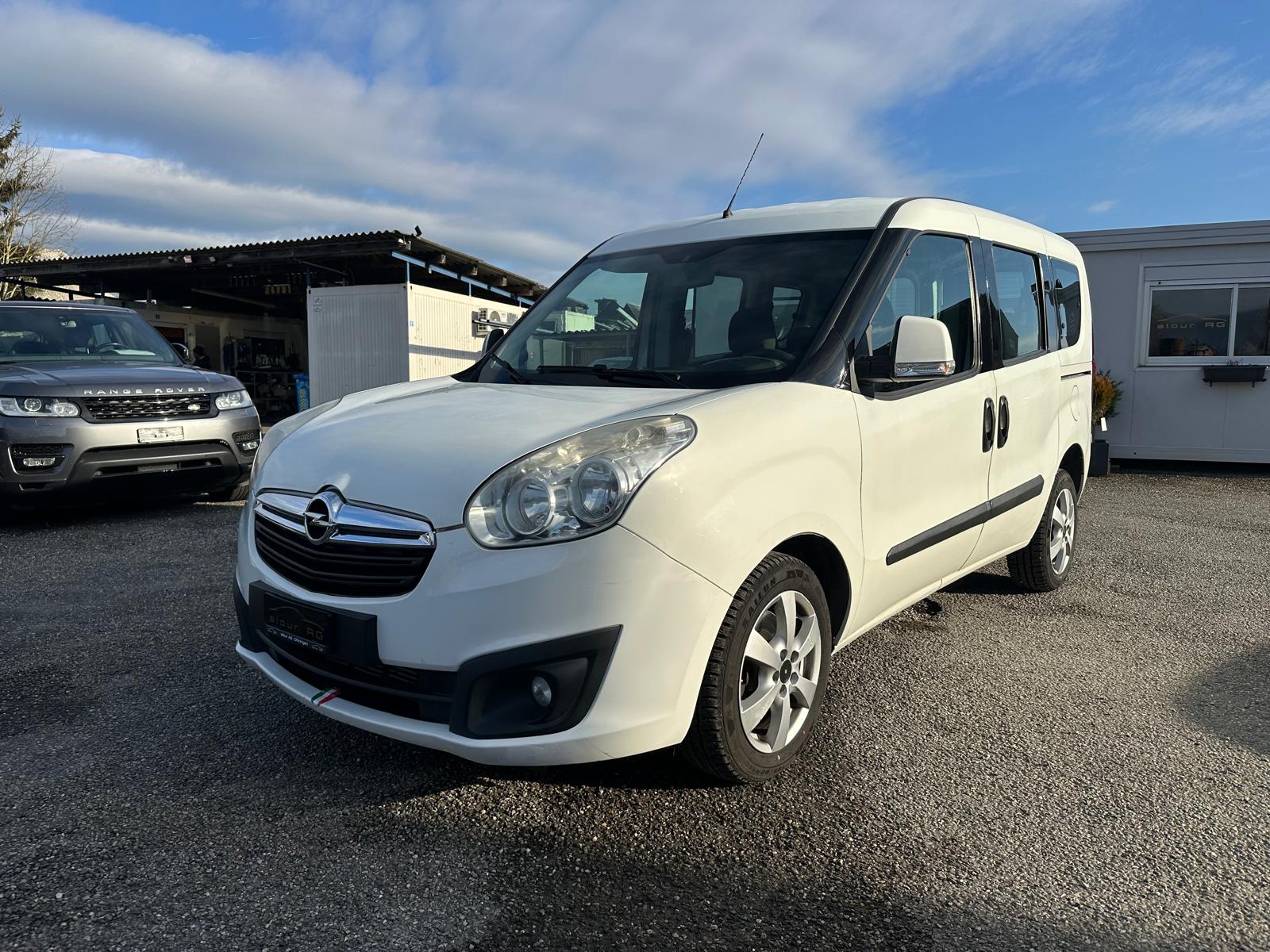 OPEL Combo 1.6 CDTi Enjoy L1H1 Automatic-image-1