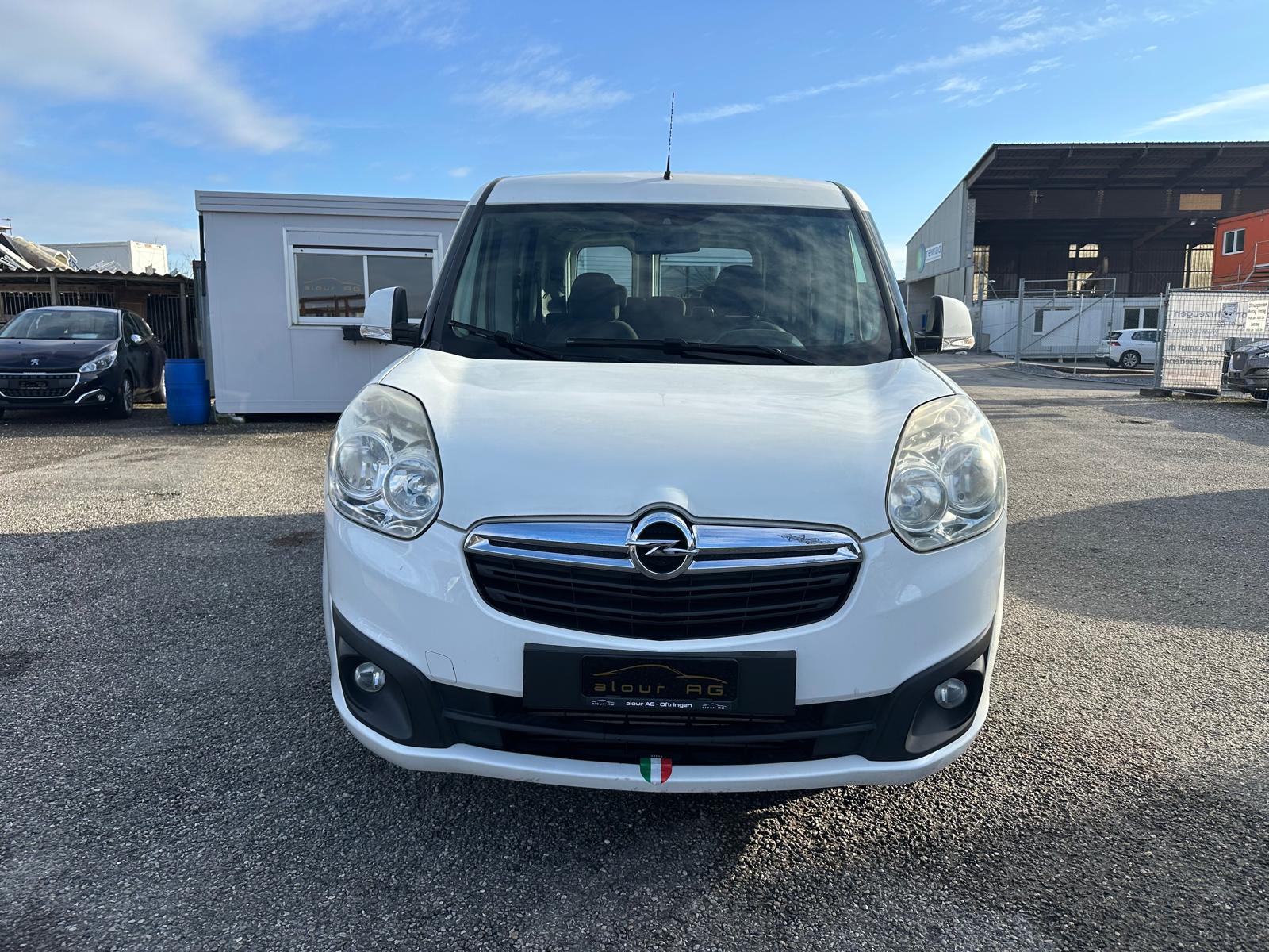 OPEL Combo 1.6 CDTi Enjoy L1H1 Automatic-image-0