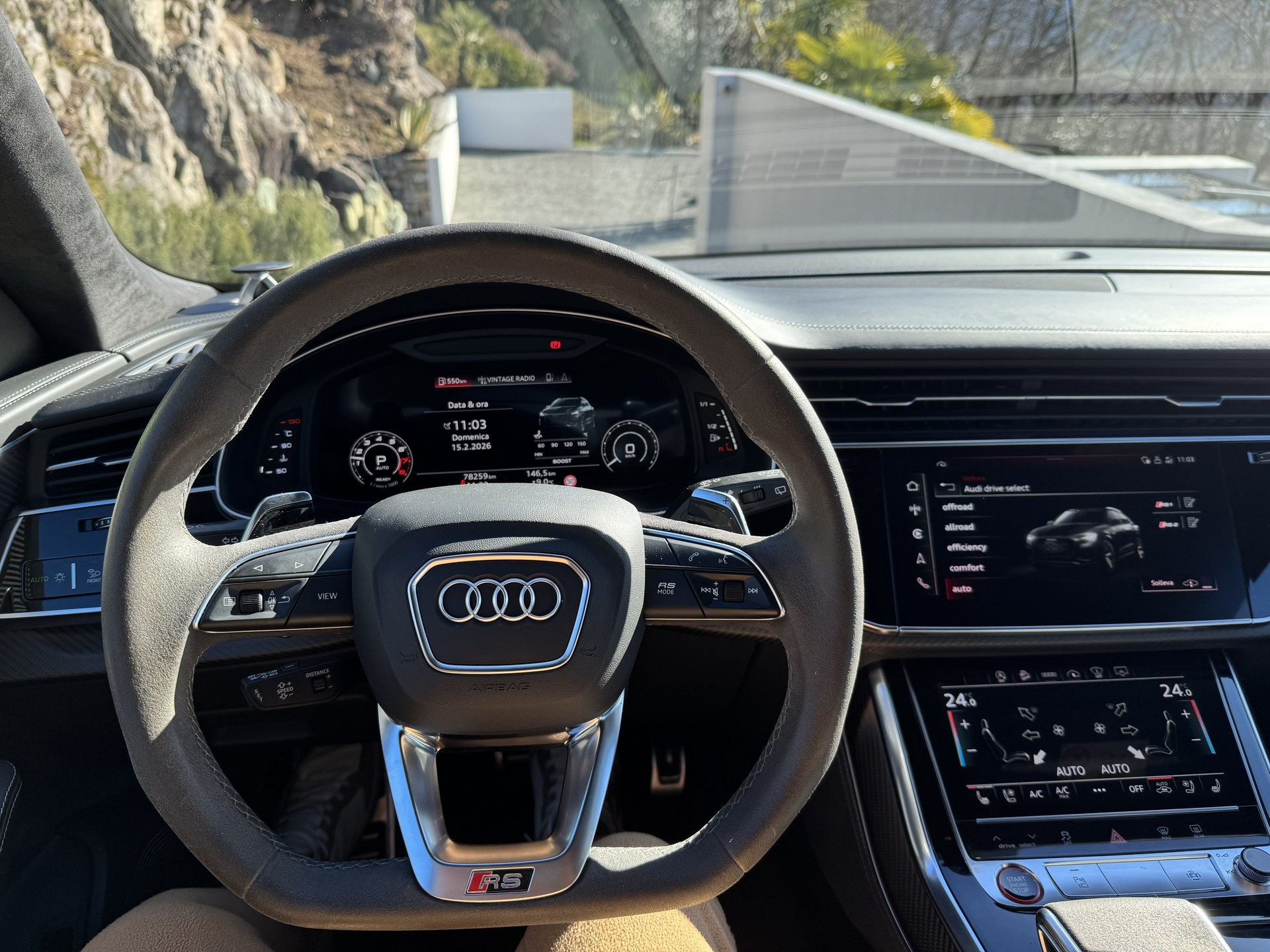 AUDI RSQ8 quattro tiptronic-image-6