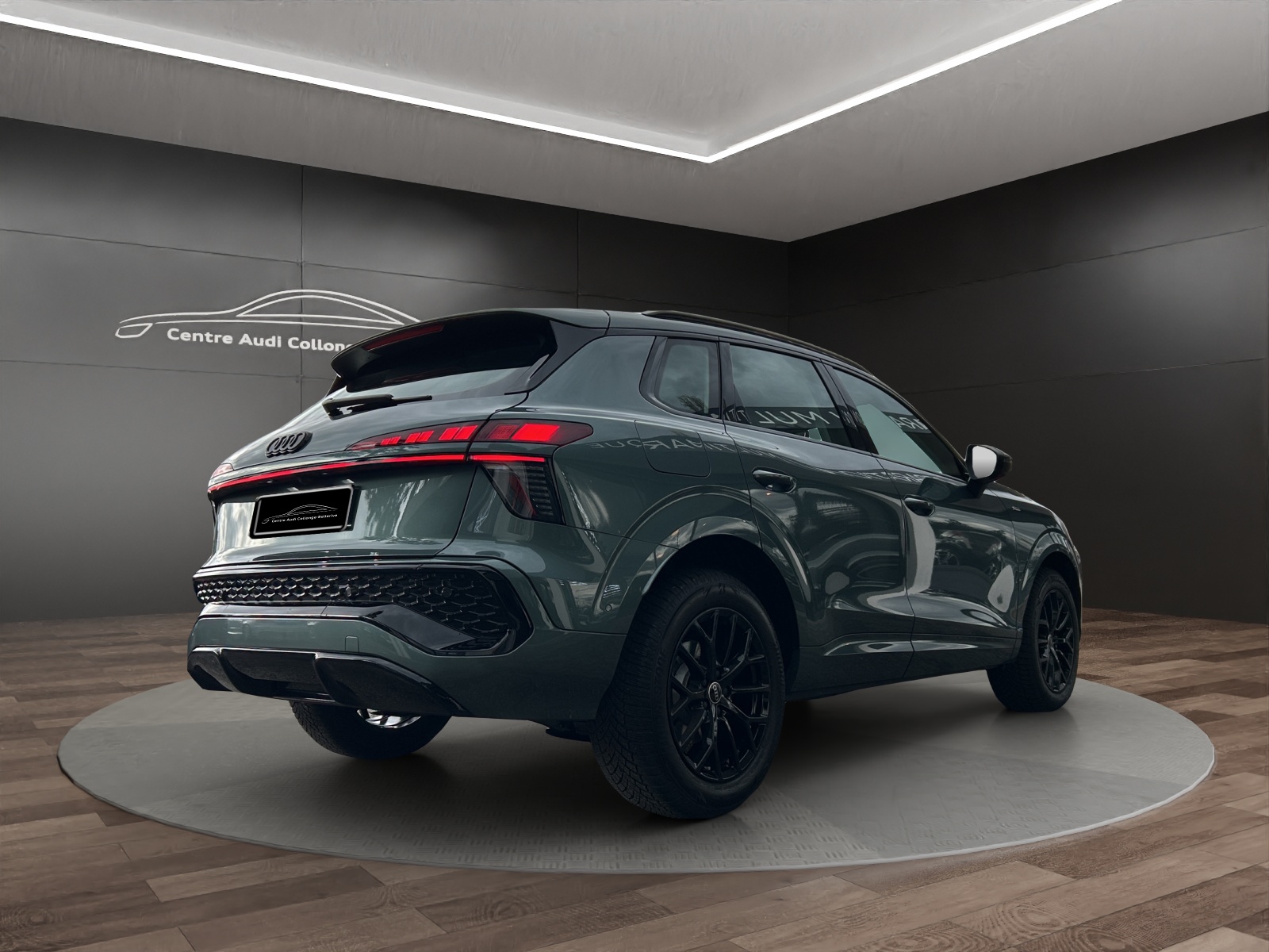 AUDI Q3 SUV 110 kW TFSI S tronic-image-5